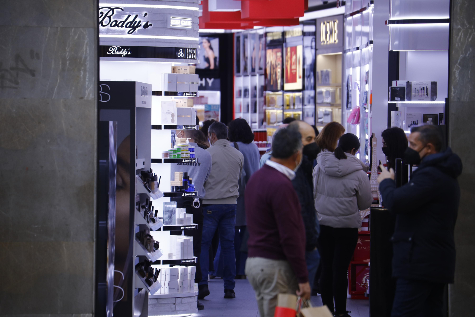 Los últimos días para comprar los regalos de Reyes, en fotografías