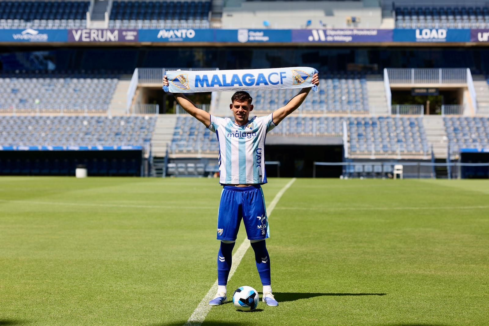La presentación de Javi Montero como malaguista, en fotos