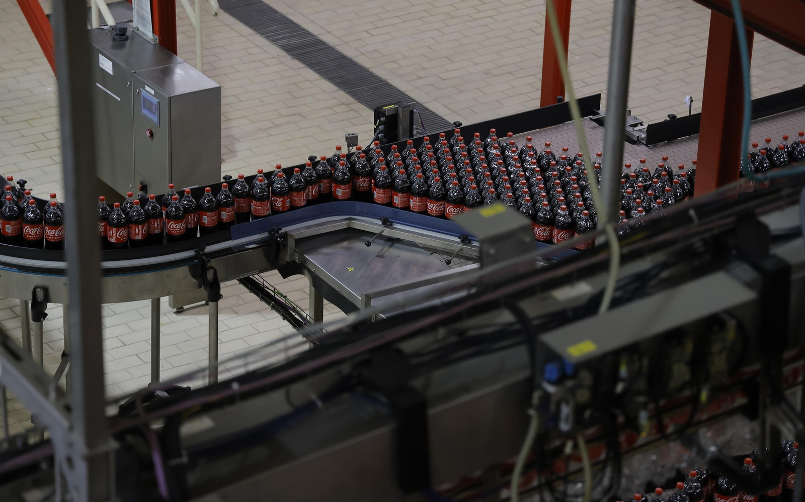 Planta embotelladora del grupo Coca-Cola en La Rinconada, en Sevilla. Planta embotelladora del grupo Coca-Cola en La Rinconada, en Sevilla.