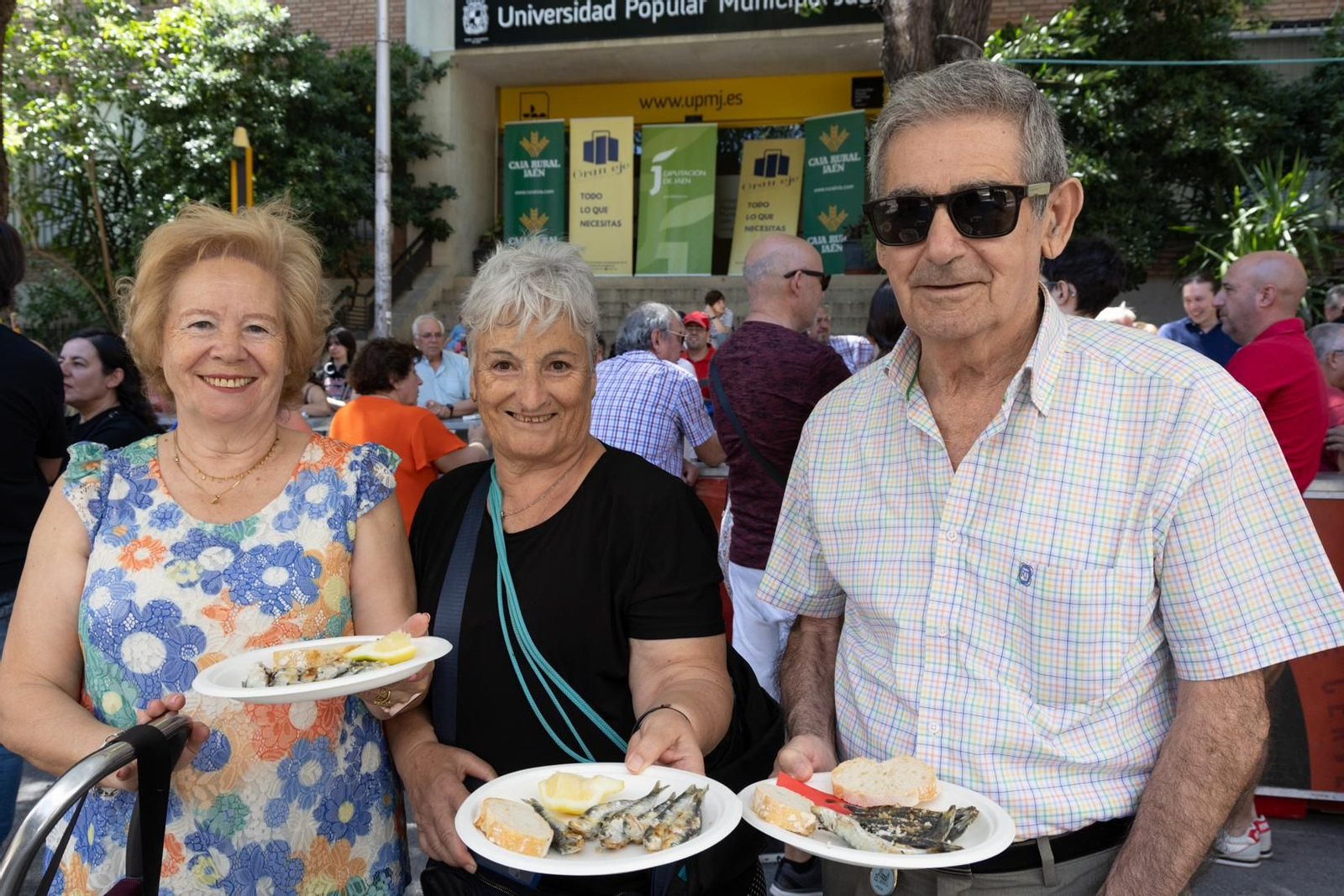 La "exitosa" Primera Gran Espetada del Gran Eje, en imágenes