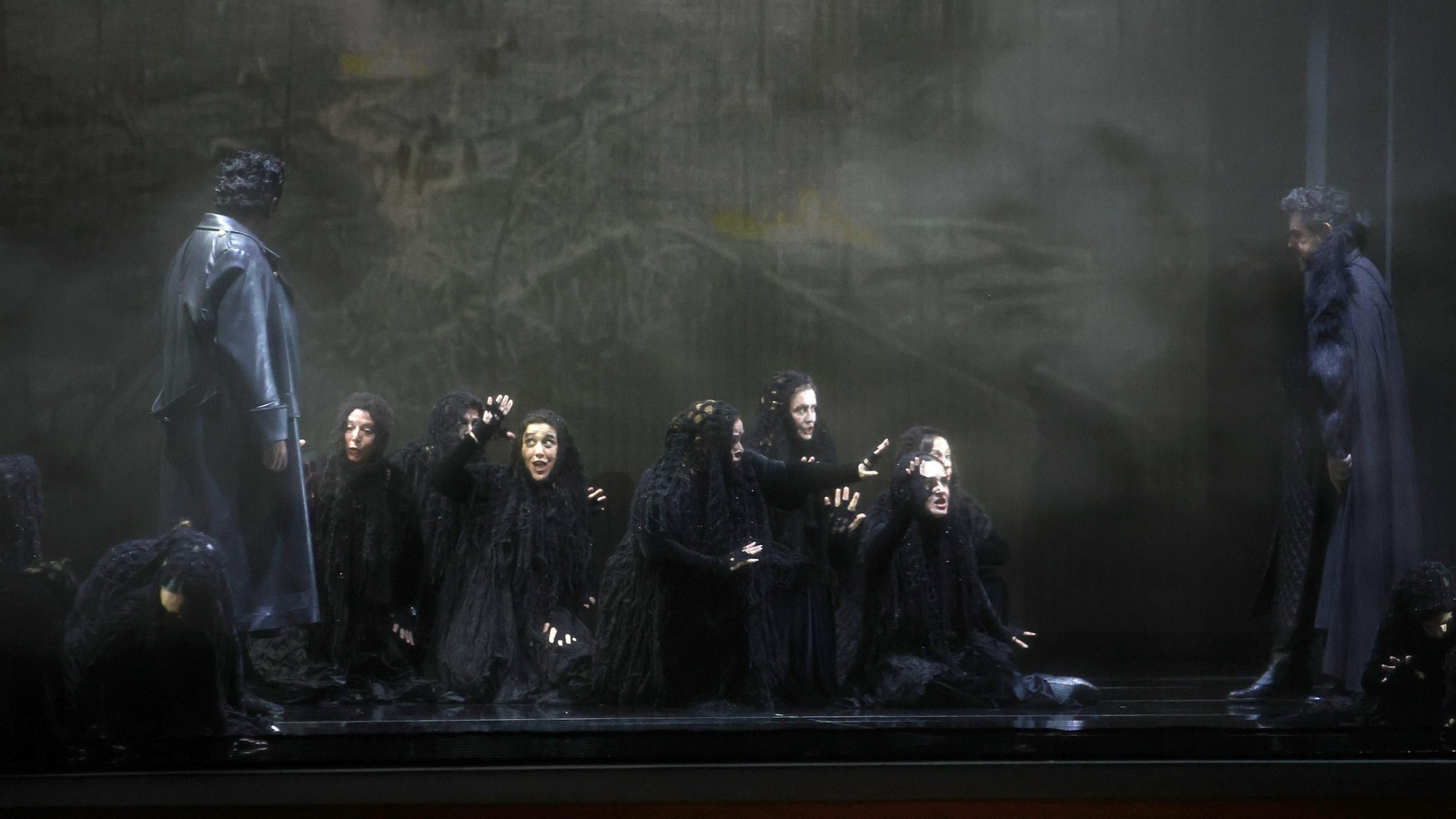 Imágenes de la ópera Macbeth en el Teatro Villamarta de Jerez