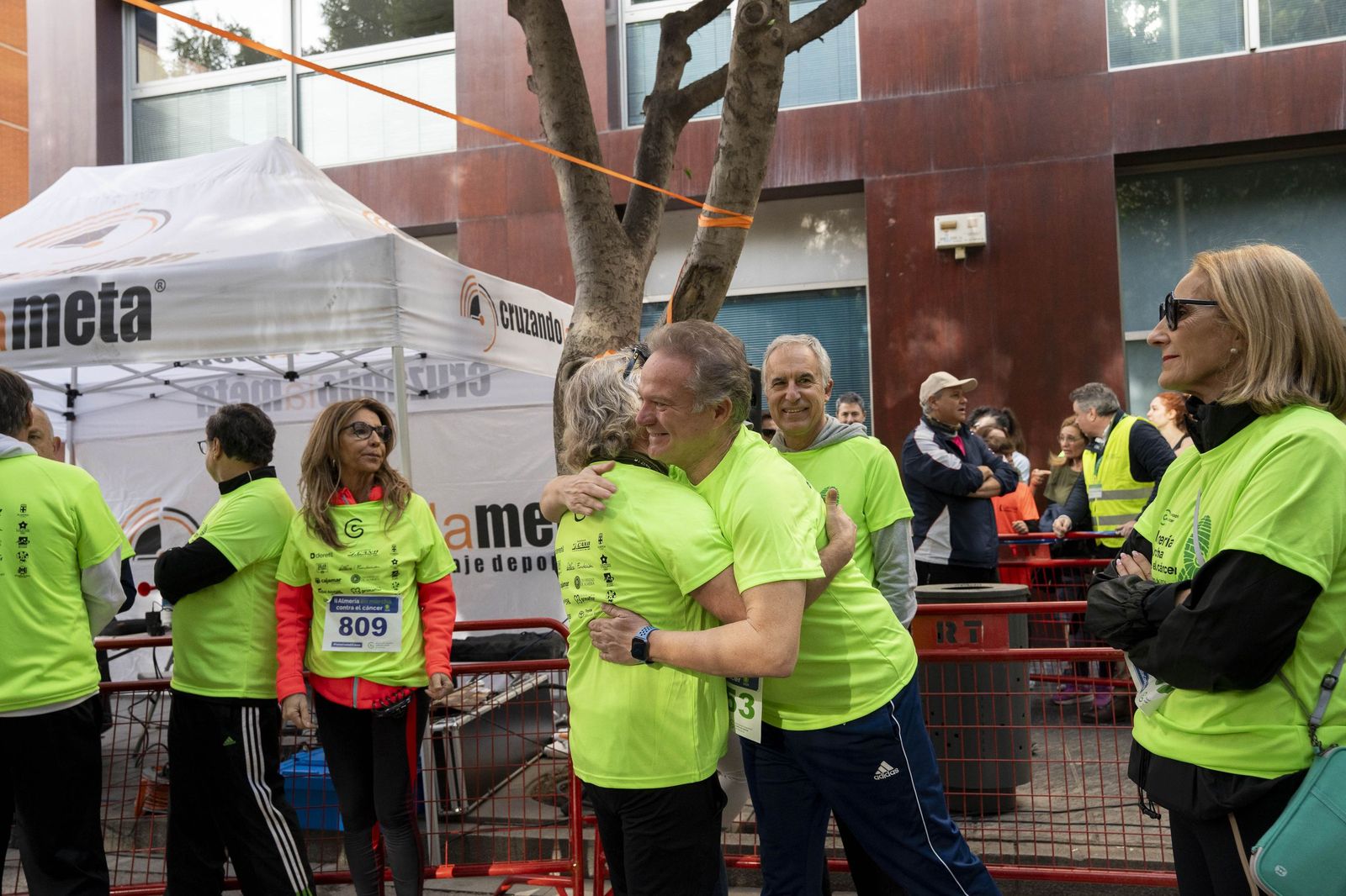 Almería corre unida contra el cáncer en una jornada solidaria