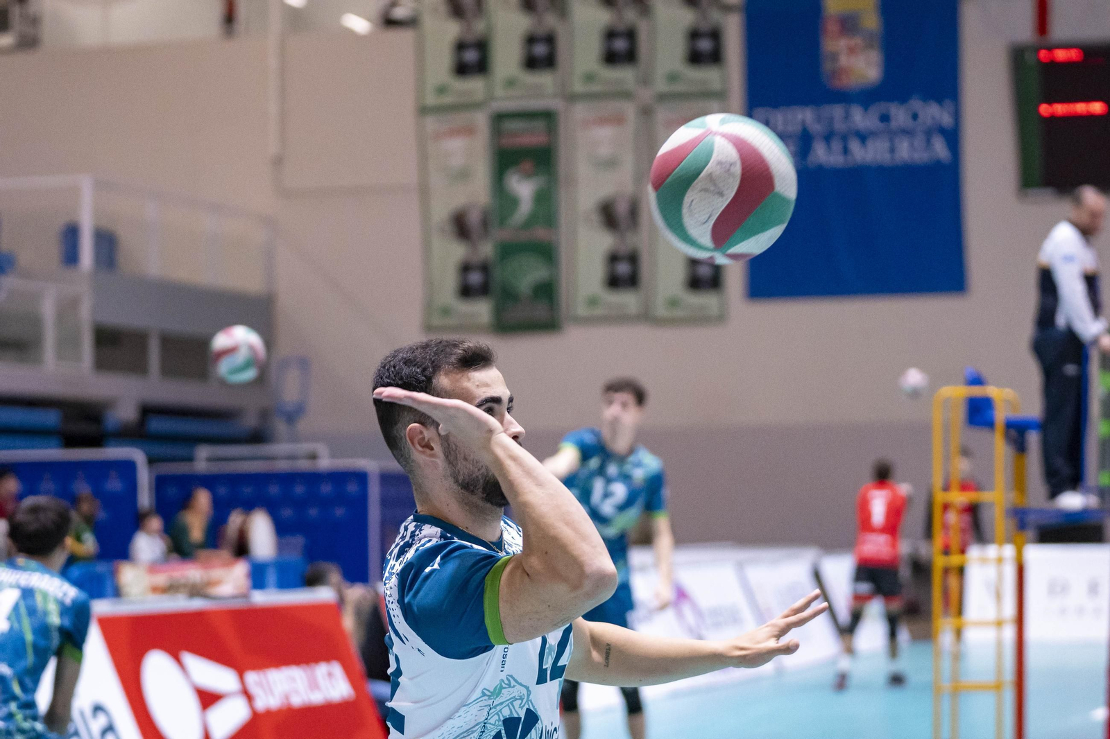 Las imágenes del partido de Superliga entre Unicaja Costa de Almería y Instercap Asisa Tarragona