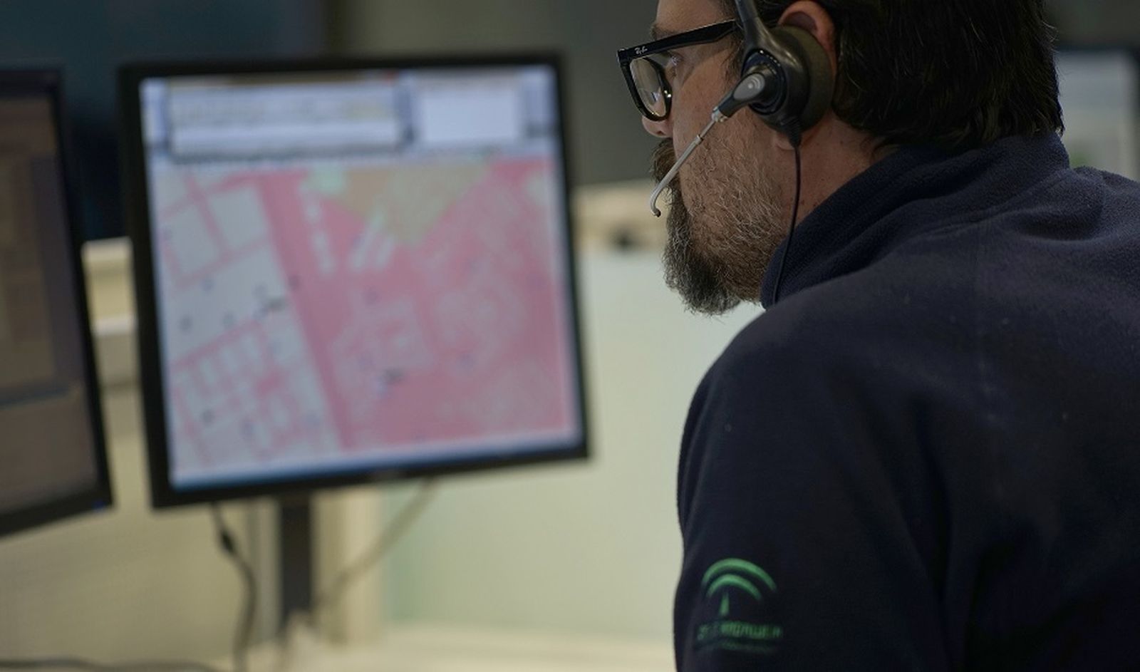 Un operador de Emergencias 112 Andalucía.