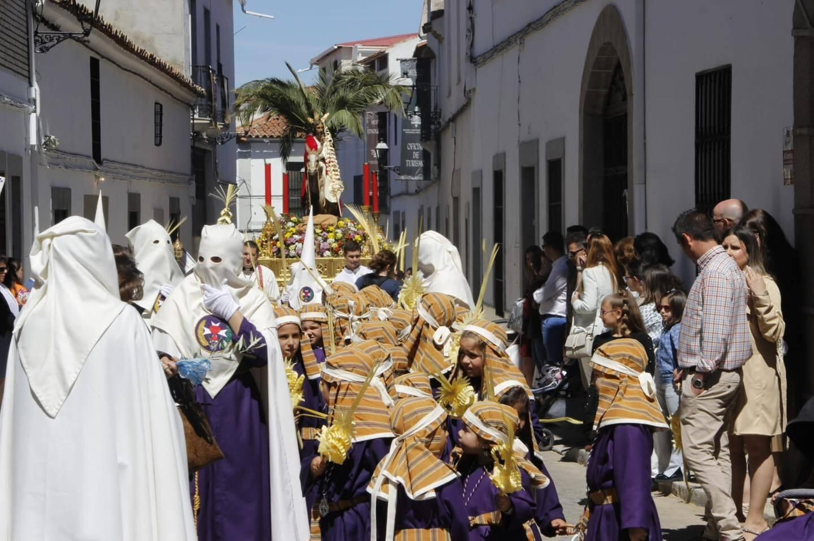 La procesión de la Borriquita en Hinojosa del Duque, en imágenes