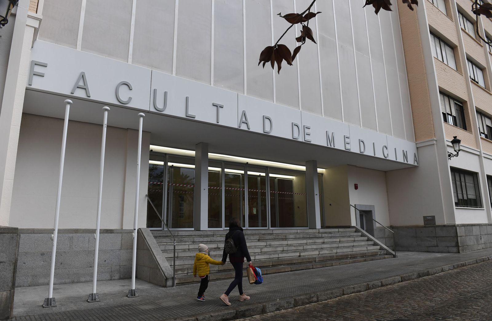 Sede de la Facultad de Medicina en Cádiz.