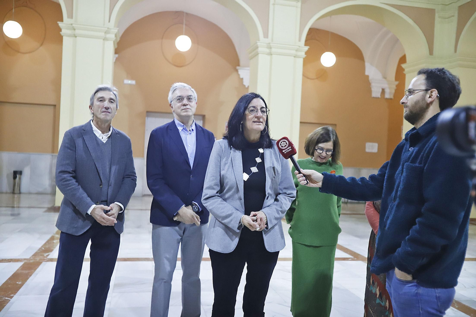 Imágenes de la presentación del libro de la rectora de la Universidad de Huelva sobre la figura de Wilhelm Sundheim