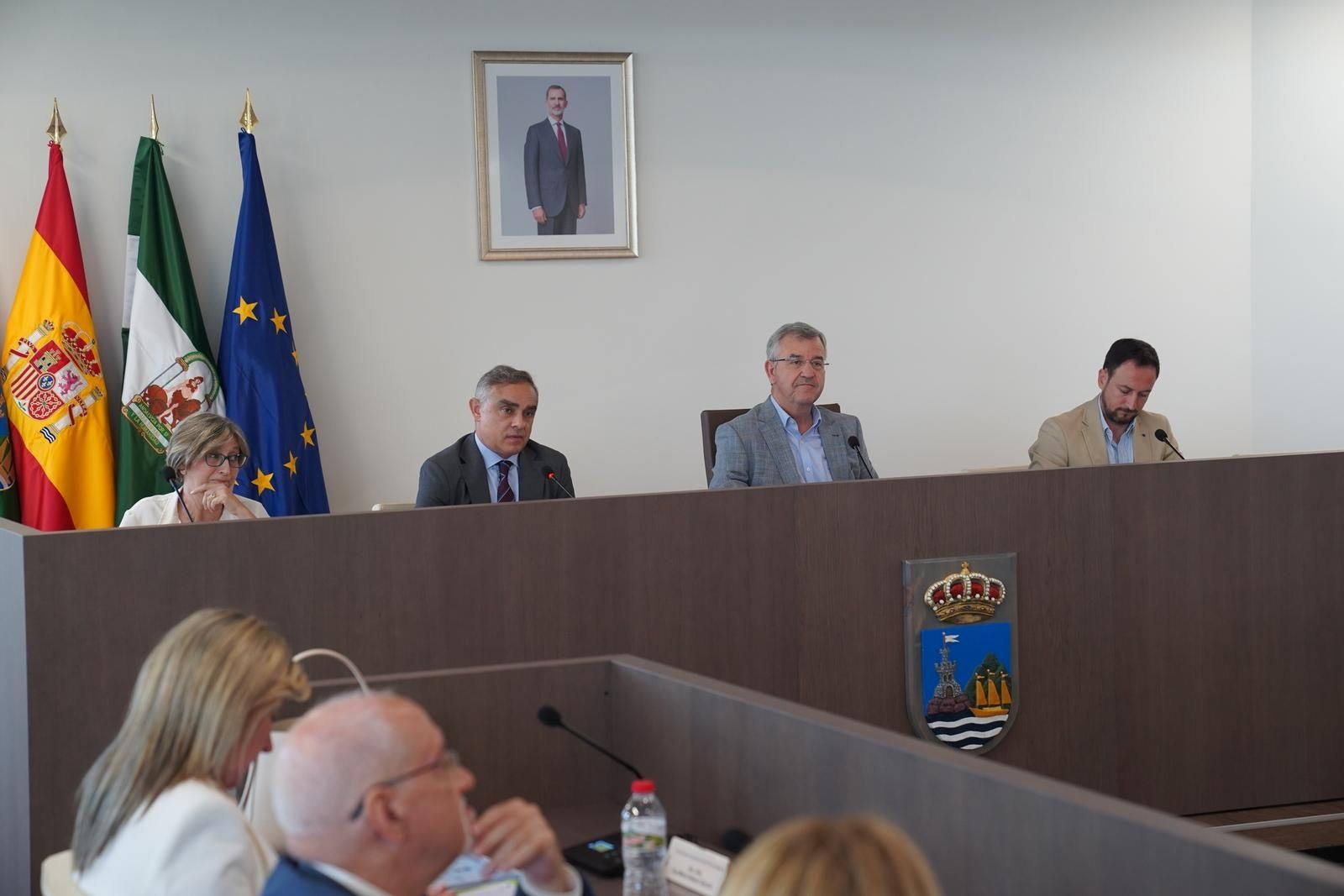 El alcalde, José María García Urbano (2º D.), ha presidido el Pleno de la Corporación.