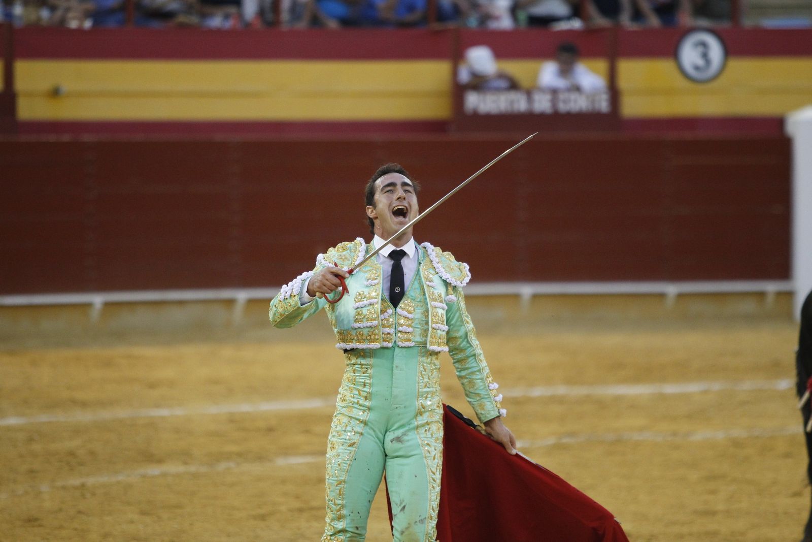 Fotogalería corrida de toros Roquetas de Mar. El Fandi, Castella, Cayetano.