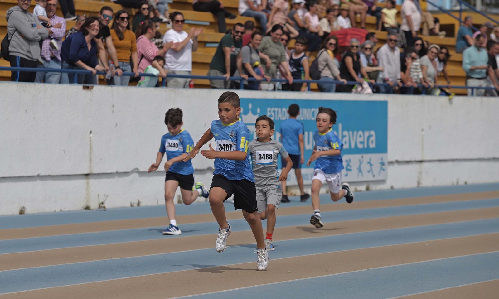 Las fotos de los Juegos Municipales de Atletismo de Algeciras de categoría sub-8 y sub-10
