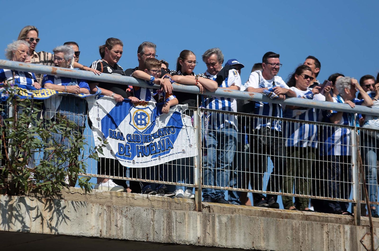 Imágenes del ascenso del Recreativo de Huelva contra el Cacereño