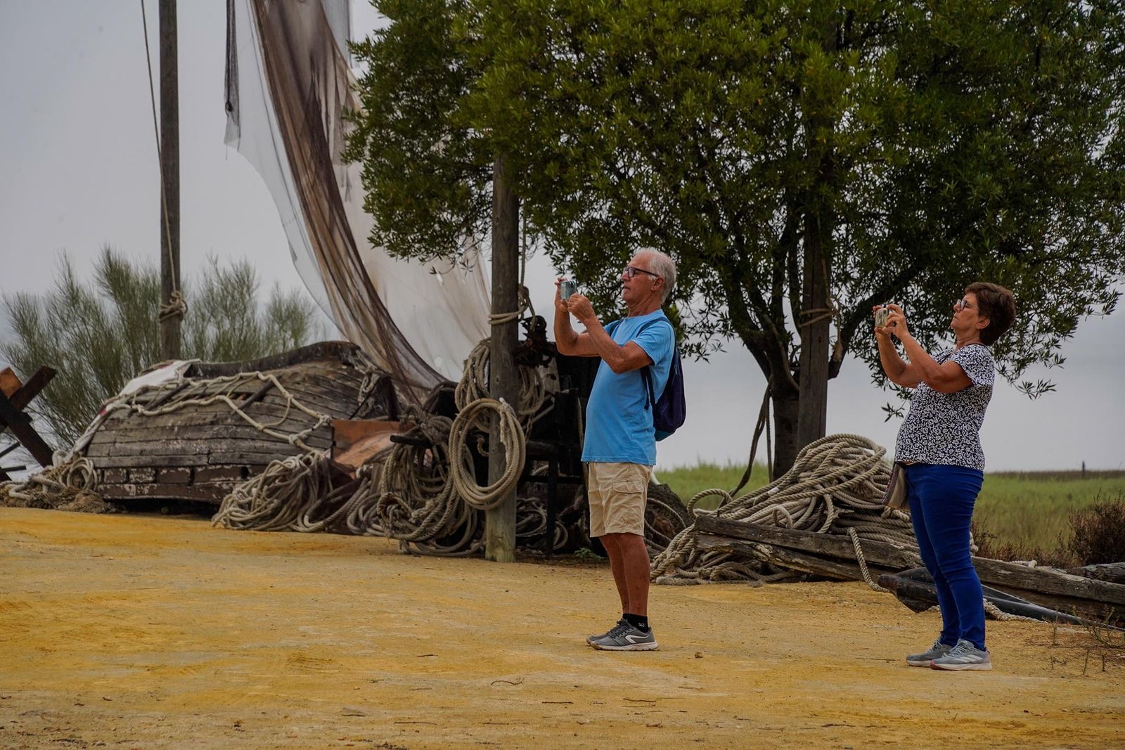 Imágenes de la visita guiada para dar a conocer las reformas realizadas en el Muelle de las Carabelas y su entorno