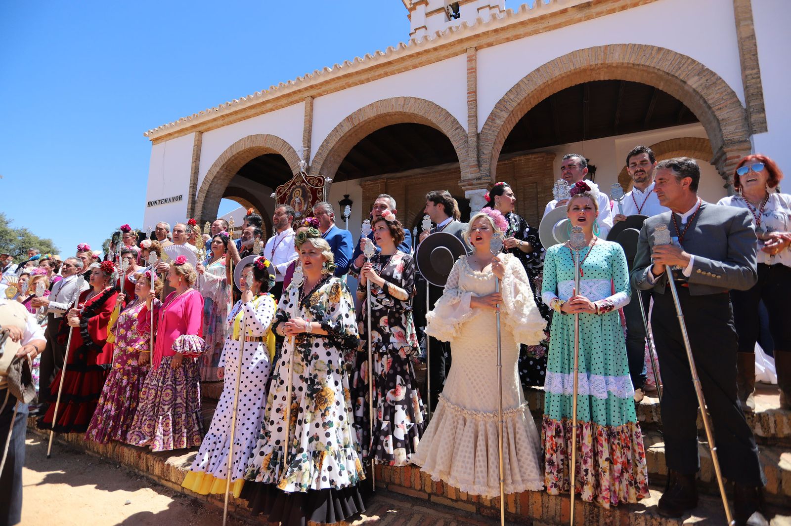 Imágenes de la presentación de las hermandades filiales ante la Virgen de Montemayor