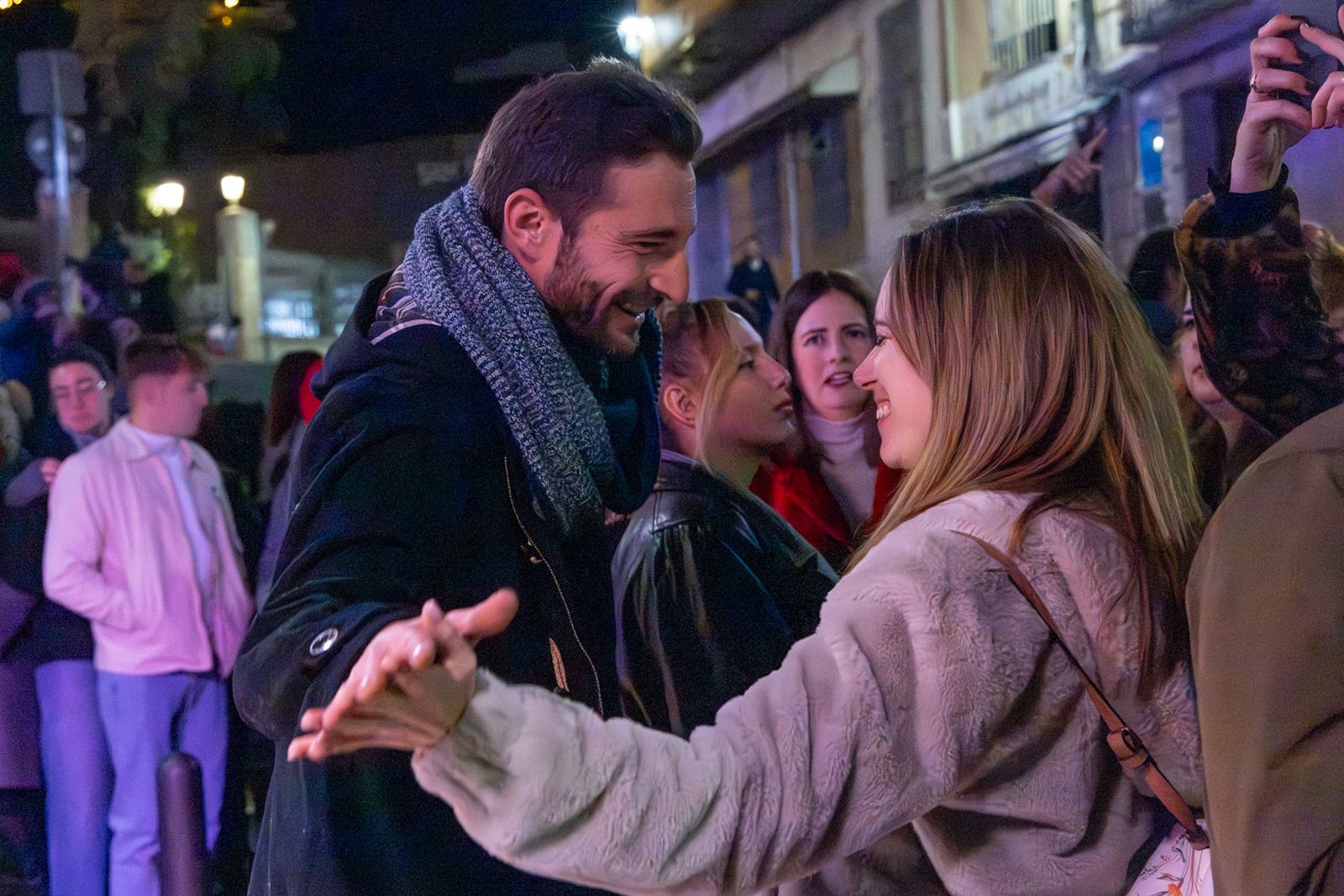 Así disfruta Jaén del concierto extraordinario a pie de calle: "Único Pop Rock"