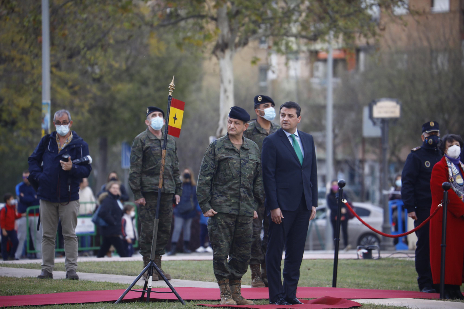 El homenaje a la bandera de España por el centenario de las Unidades Acorazadas del Ejército de Tierra de Córdoba, en imágenes