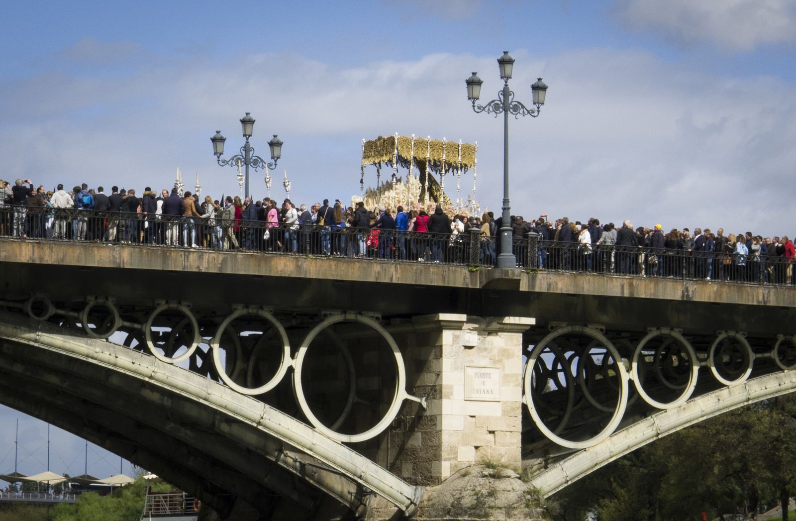 Las imágenes de la Esperanza de Triana