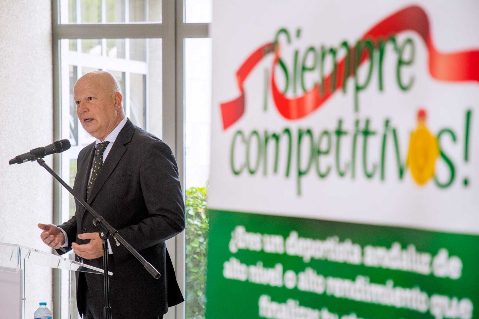 El consejero de Educación y Deporte, Javier Imbroda, en la presentación del proyecto.