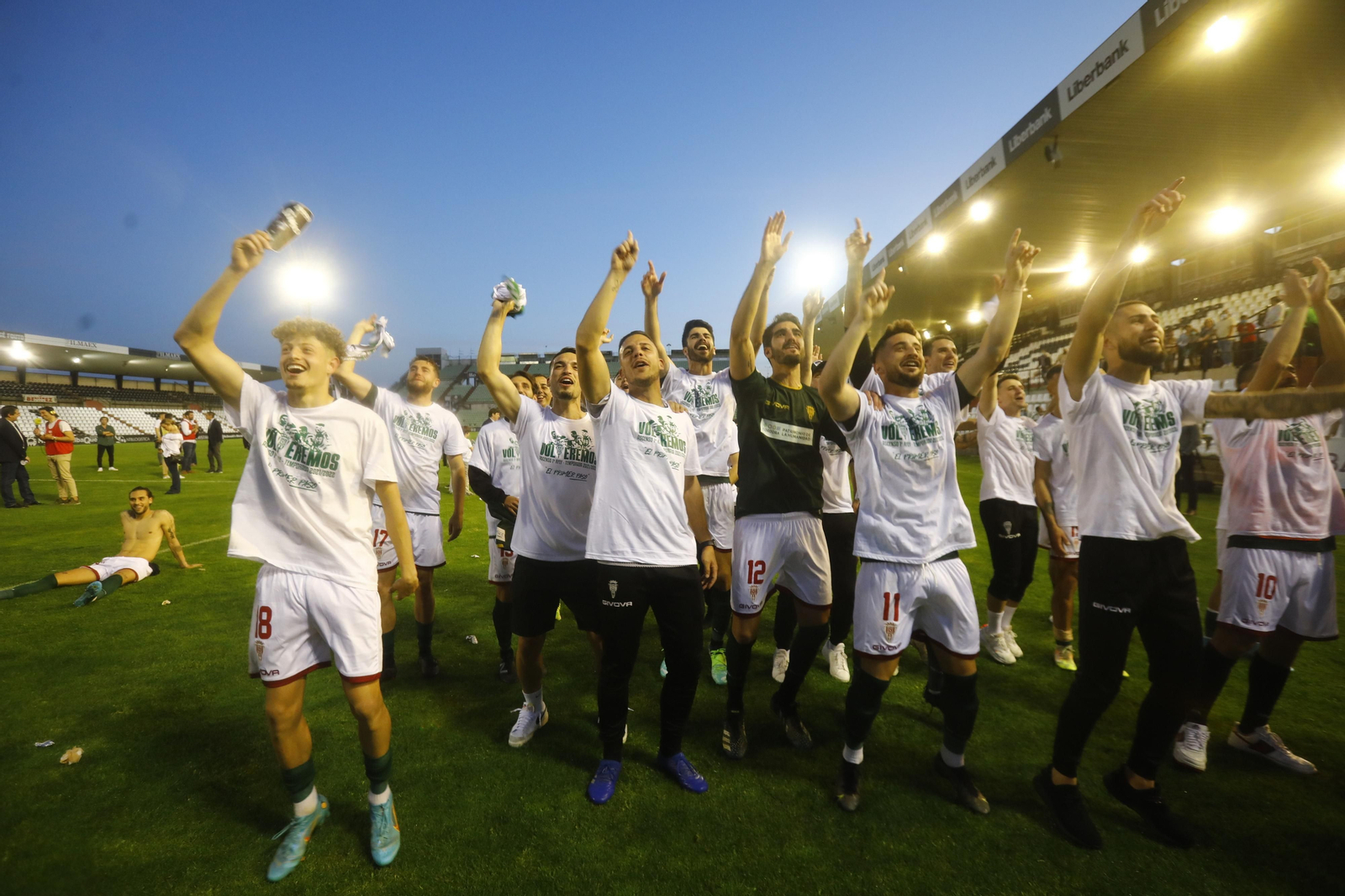Las imágenes de la fiesta del ascenso del Córdoba CF en Mérida
