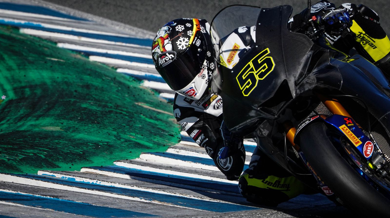 Álvaro Bautista estrena su numero 1 en las pruebas de SBK en Jerez