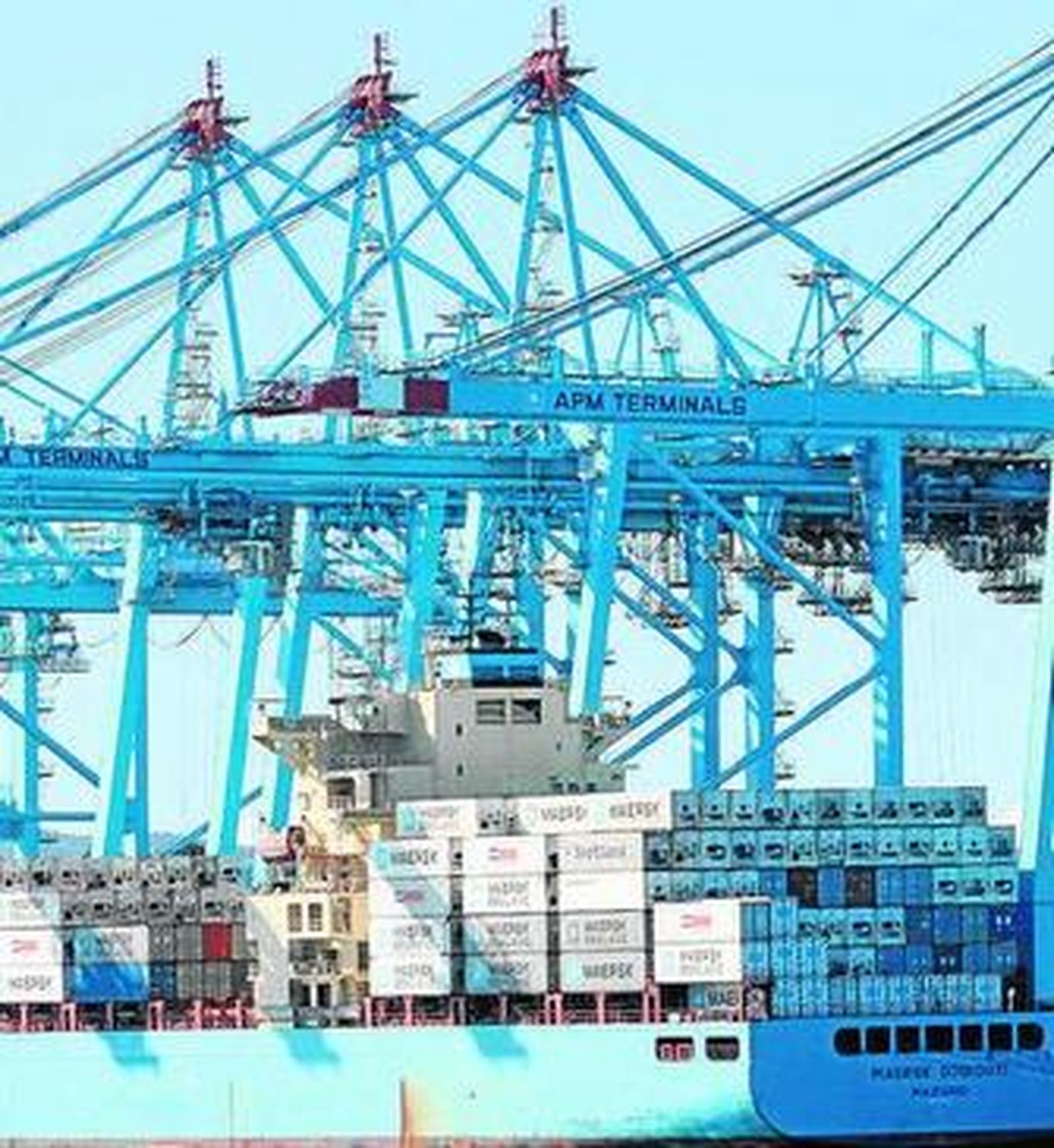 Imagen de la terminal de carga del puerto de Algeciras.