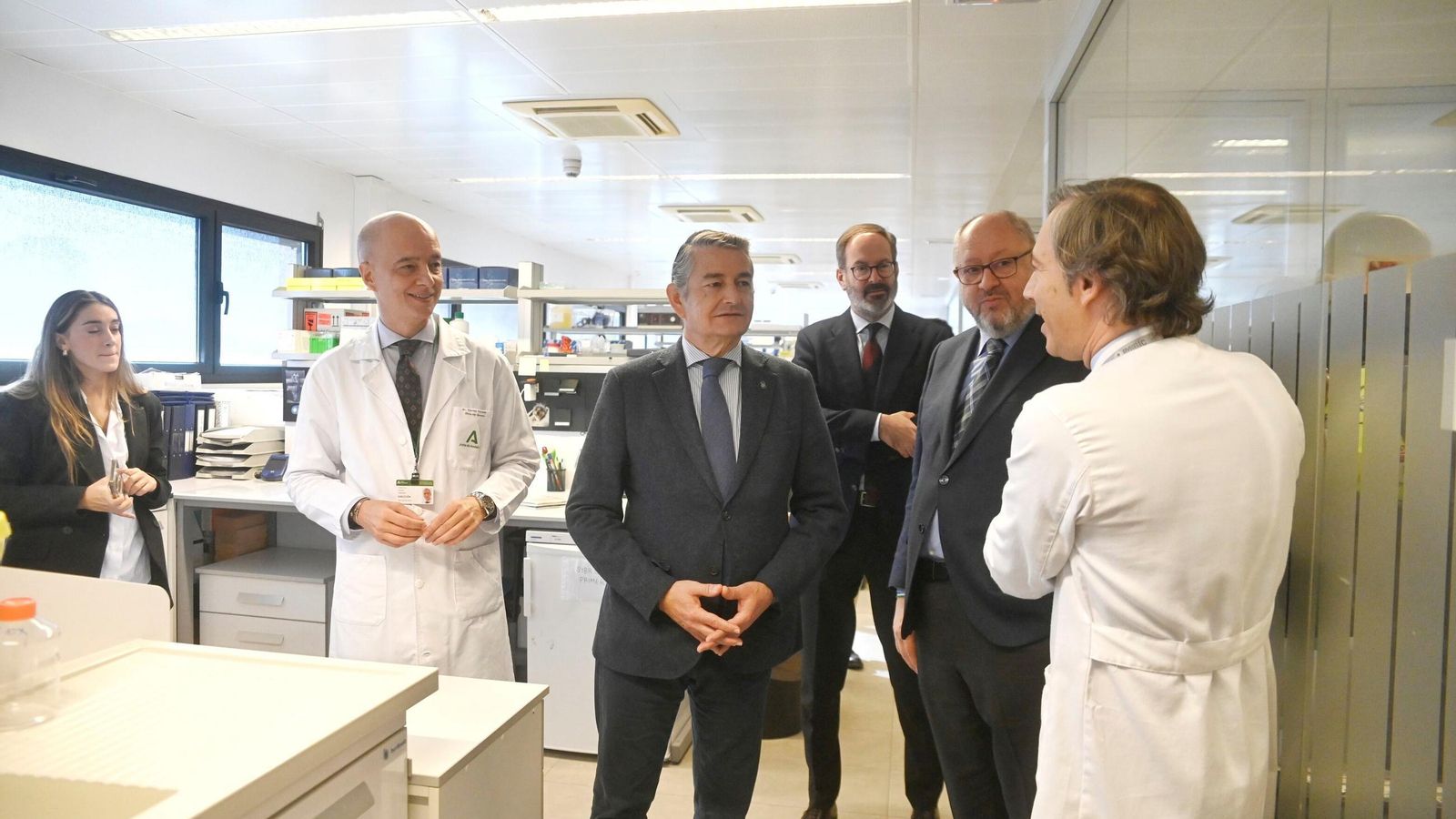 Visita de Antonio Sanz al Imibic.