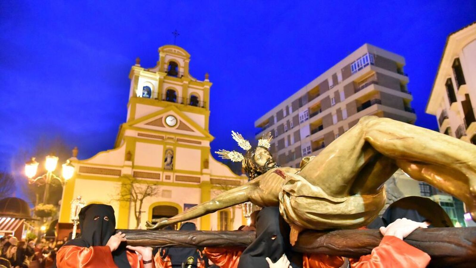 Semana Santa la imagen de ayer y de hoy