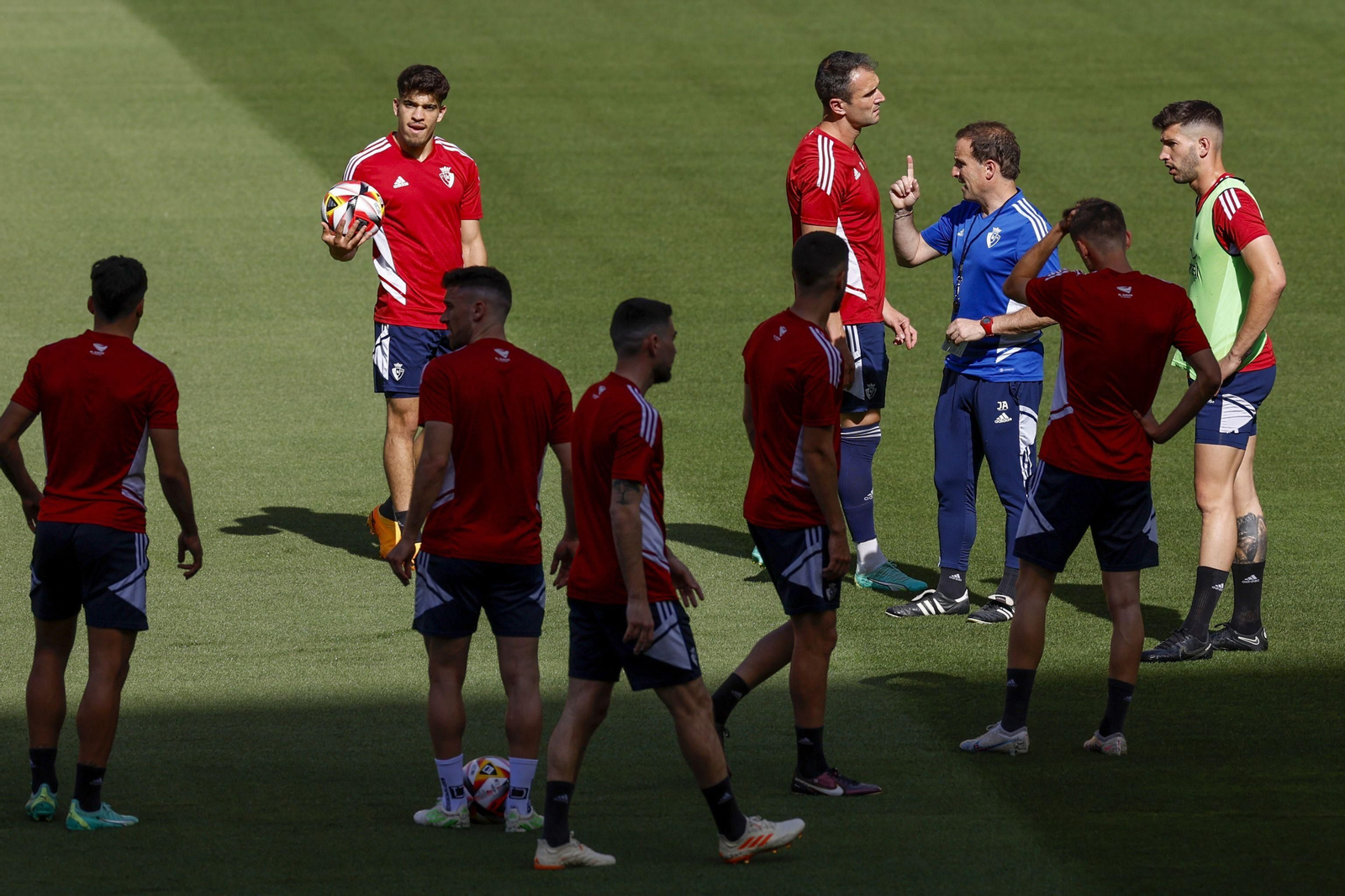 Las fotos de Real Madrid y Osasuna para la final de la Copa en Sevilla
