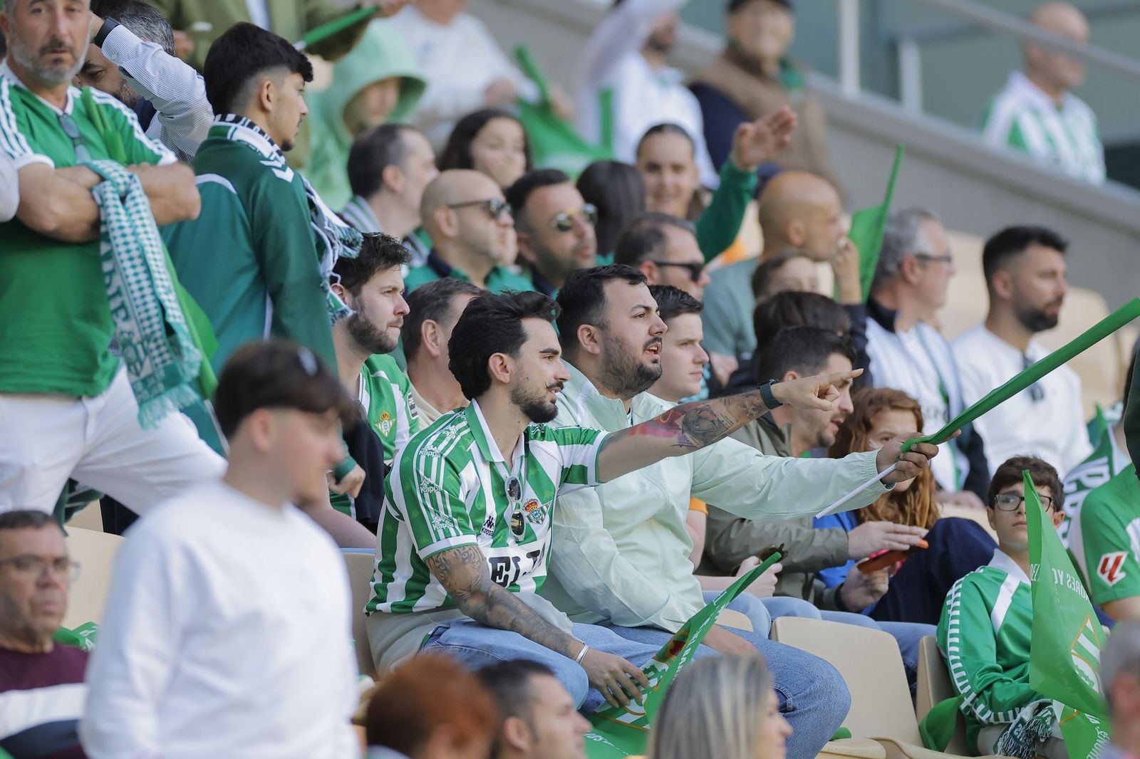 Búscate en las fotos del Betis - Sevilla