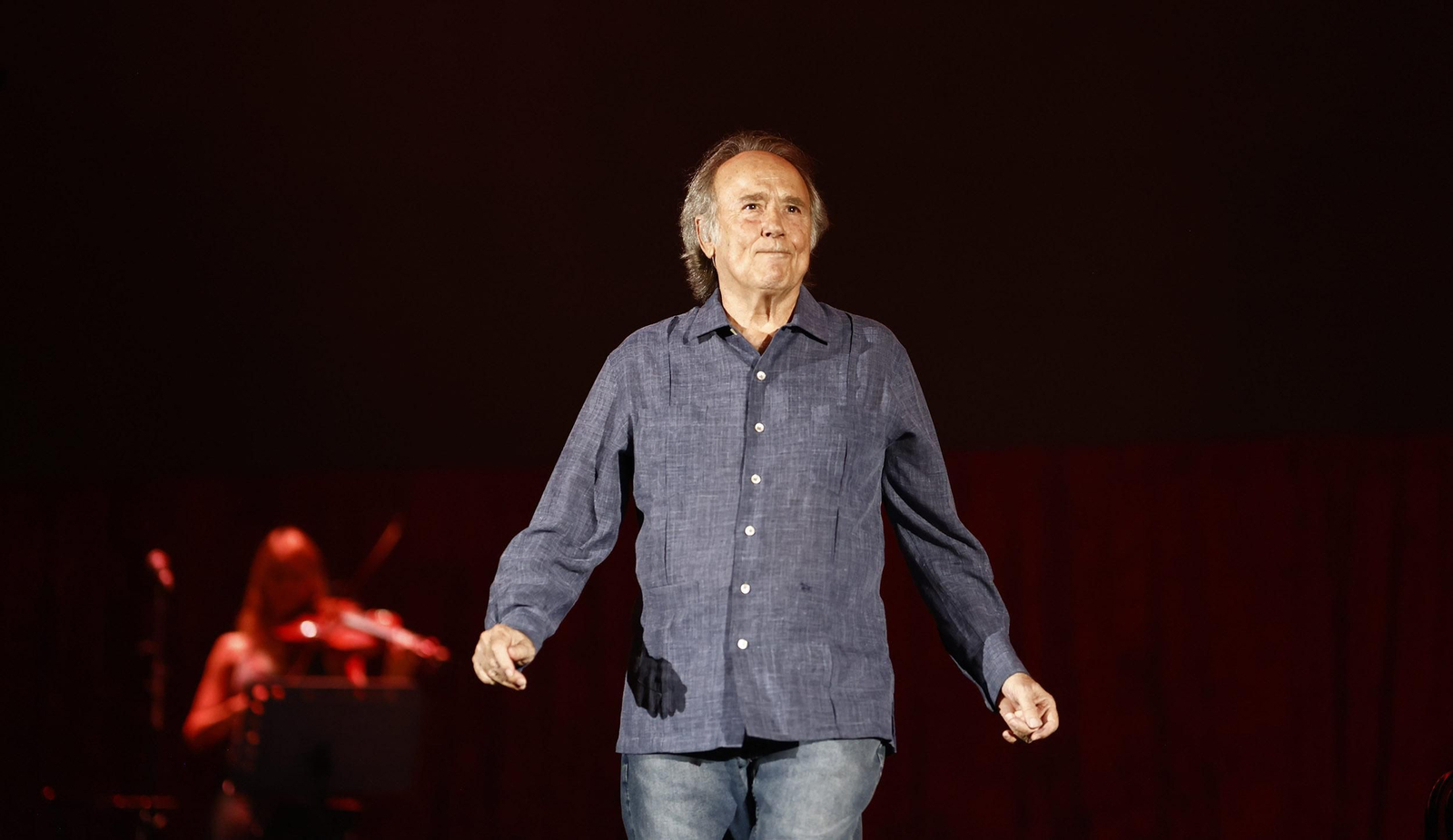 Las imágenes del concierto de Joan Manuel Serrat en Sevilla