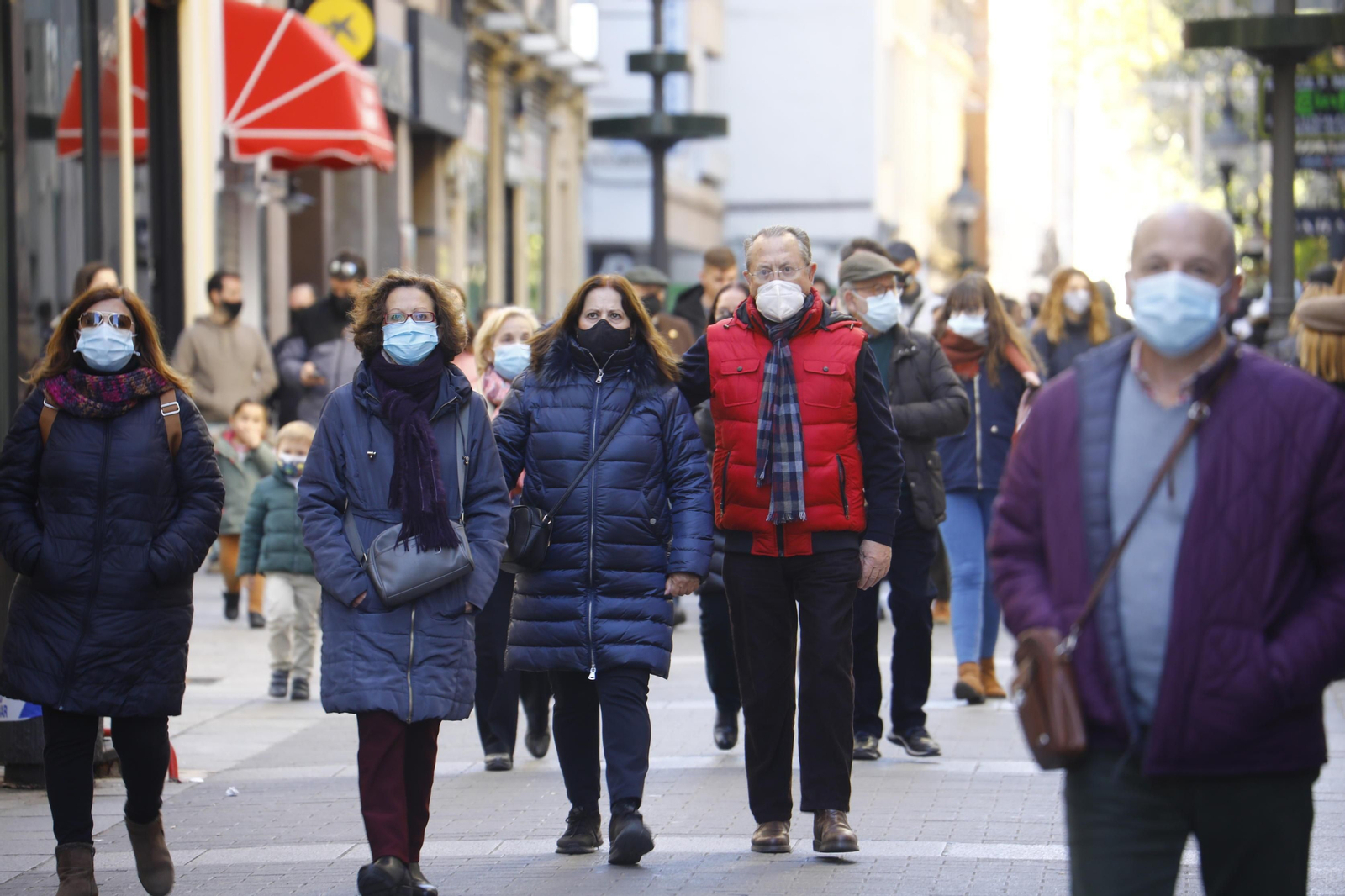 Arranca la jornada de compras navideñas en Córdoba, en imágenes