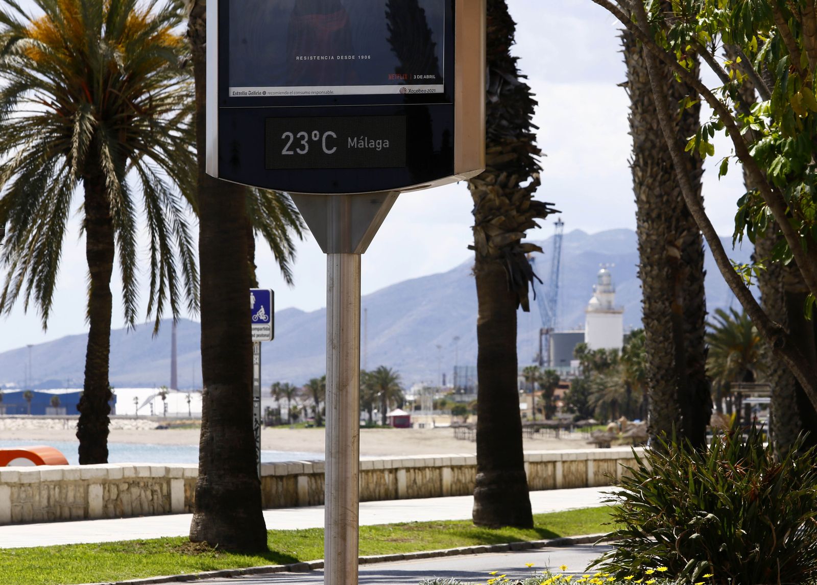 Fotos de la playa de La Malagueta en pleno confinamiento por el coronavirus