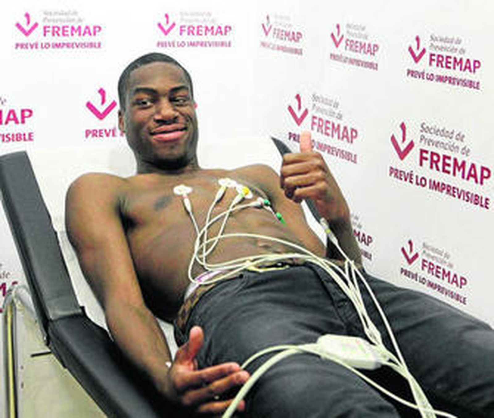 El futbolista galo, durante el reconocimiento médico de ayer.