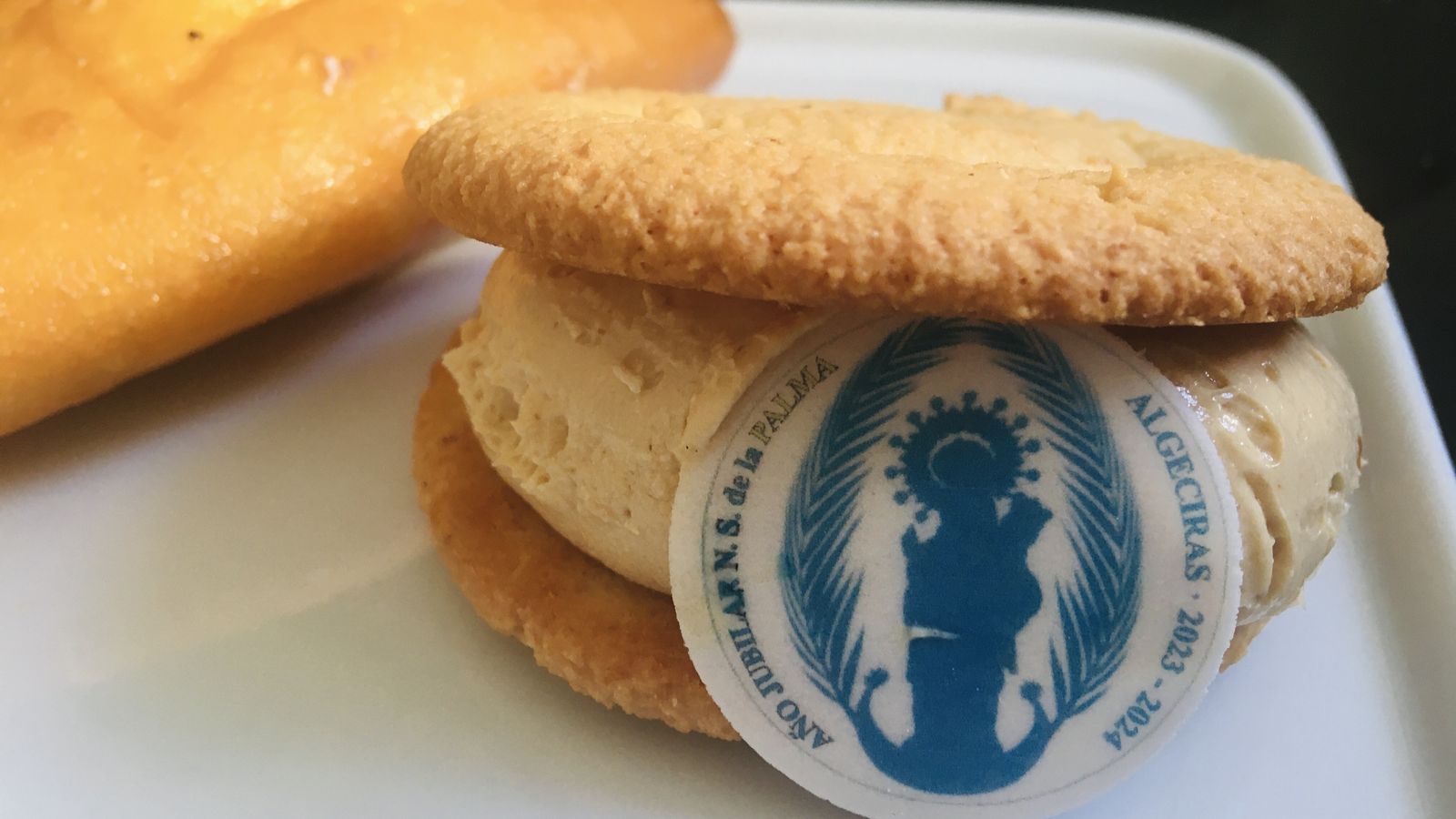 Pastel dedicado a la Virgen de la Palma elaborado por 'Okay'.