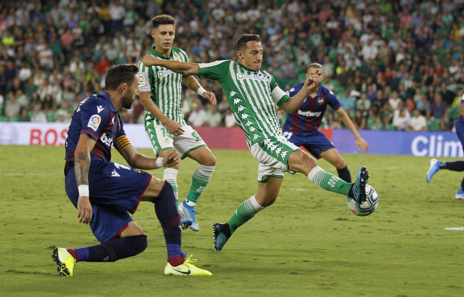 El Betis-Levante, en imágenes