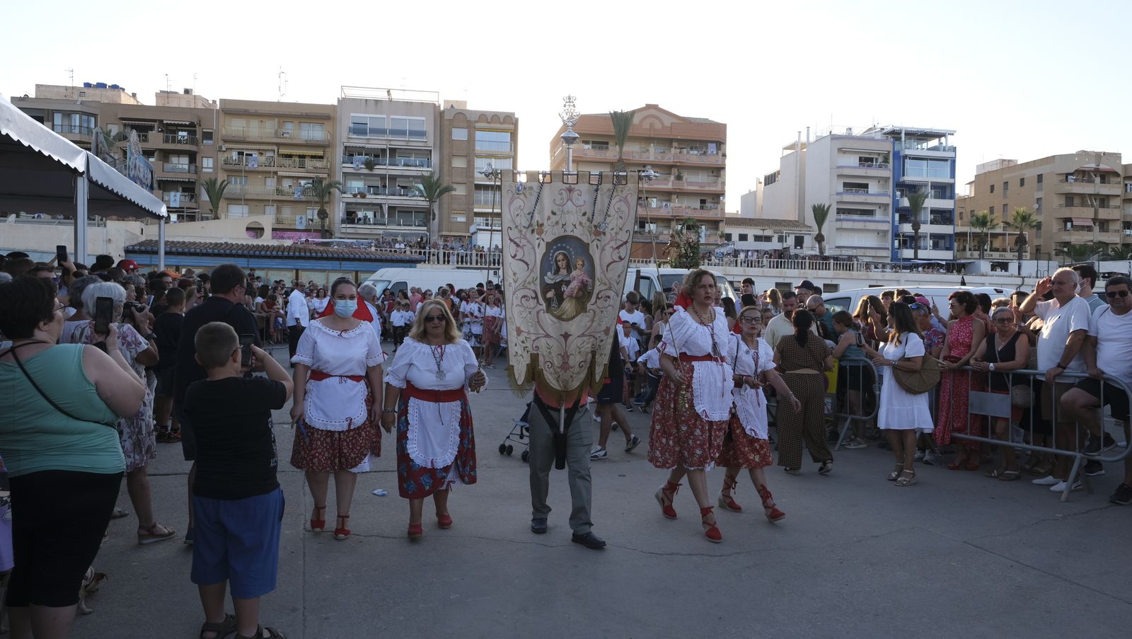 Imágenes de la procesión marinera de la Virgen del Carmen de Garrucha