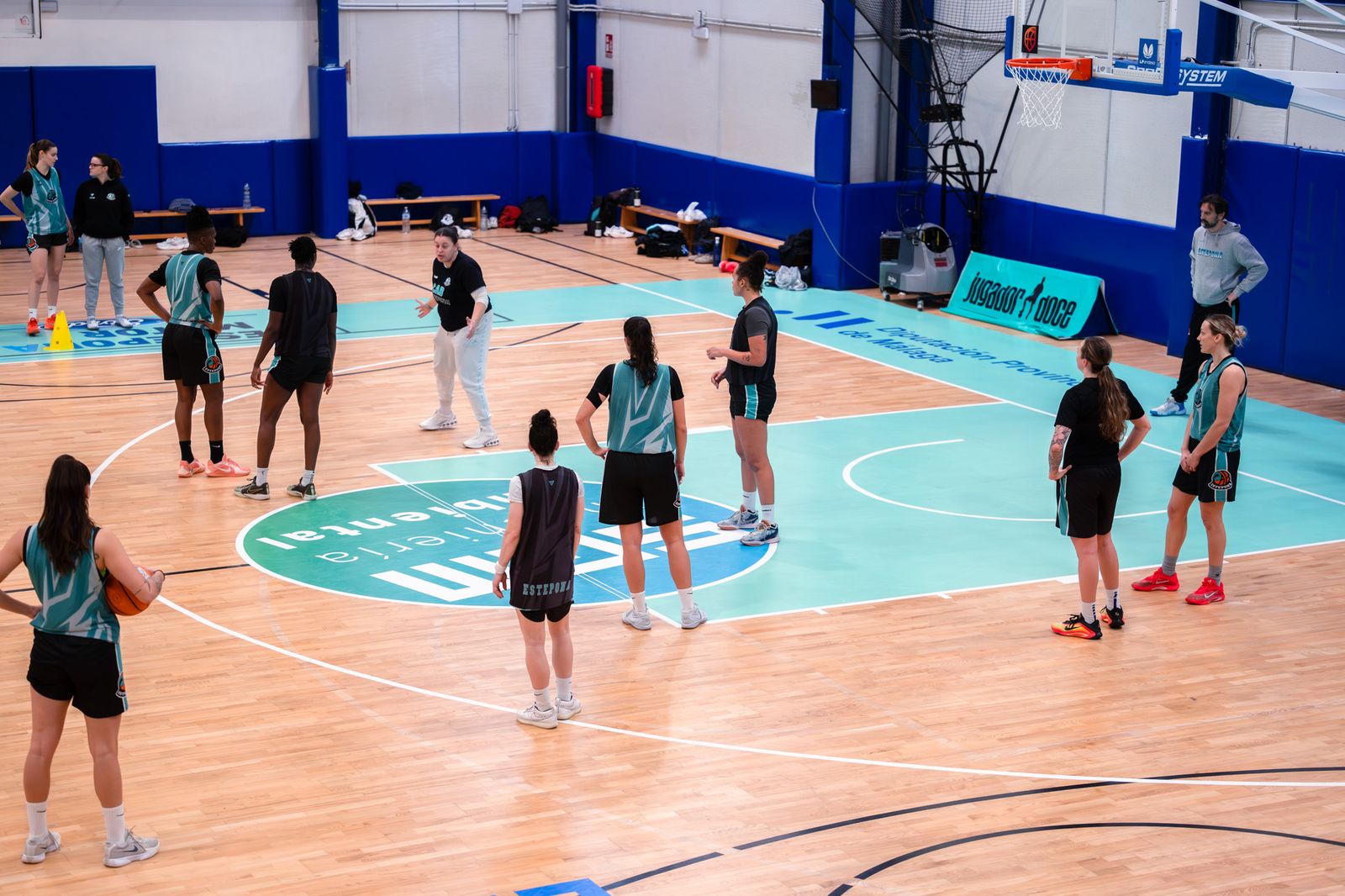 Entrenamiento del CAB Estepona.