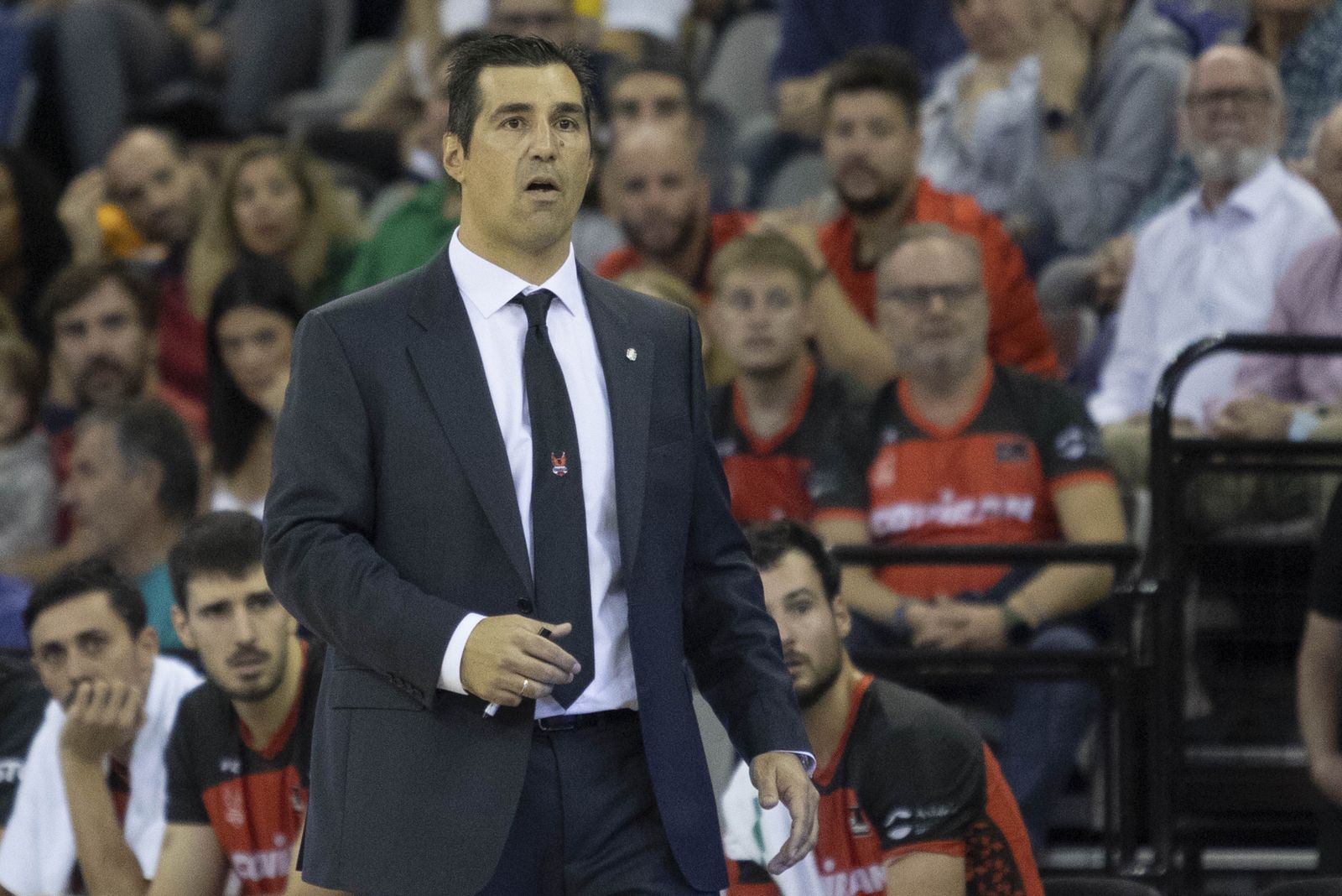 Pablo Pin, entrenador del Covirán Granada, en un partido en el Palacio