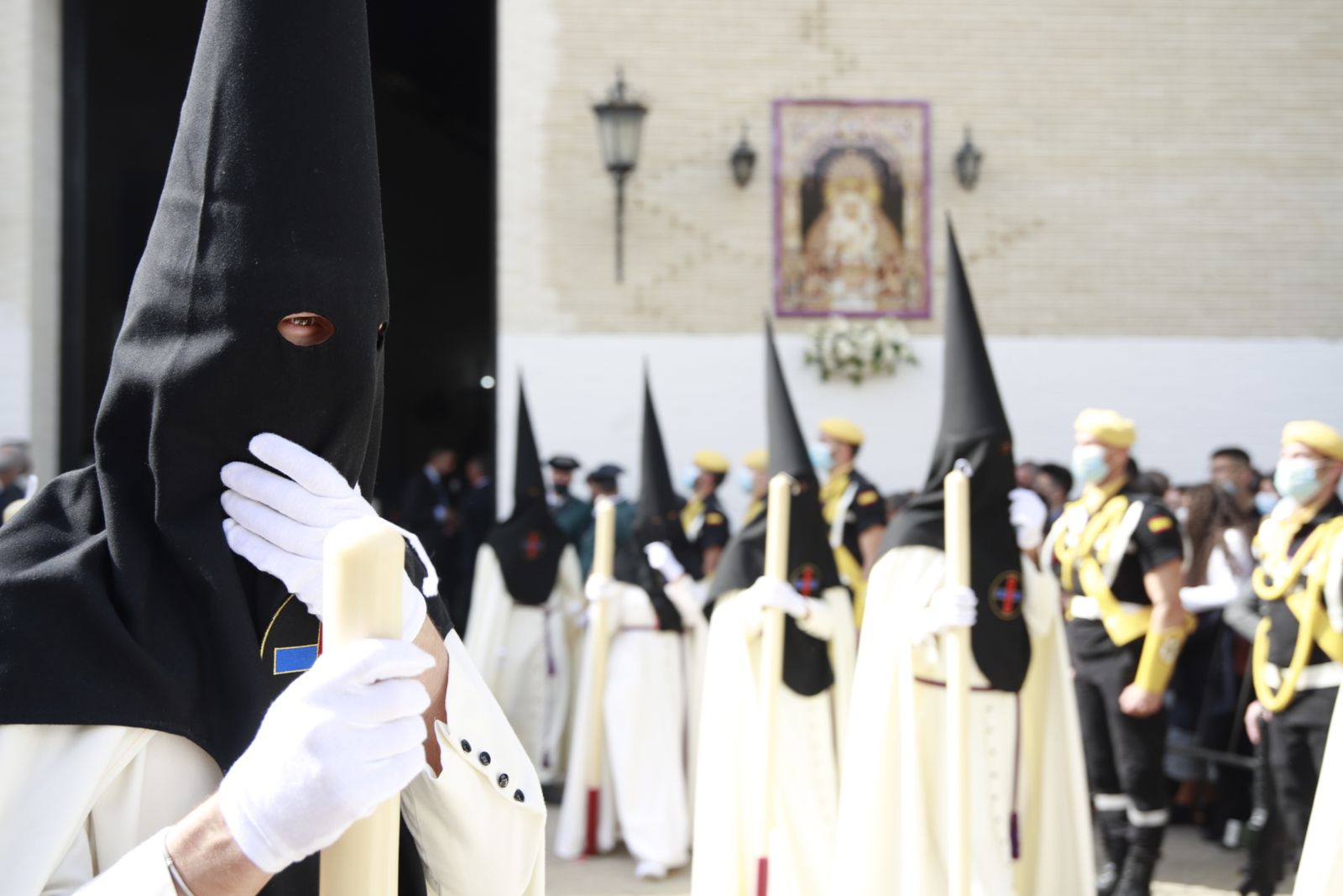 Fotos de La Hermandad de San Pablo  un Lunes Santo en la Semana Santa de Sevilla