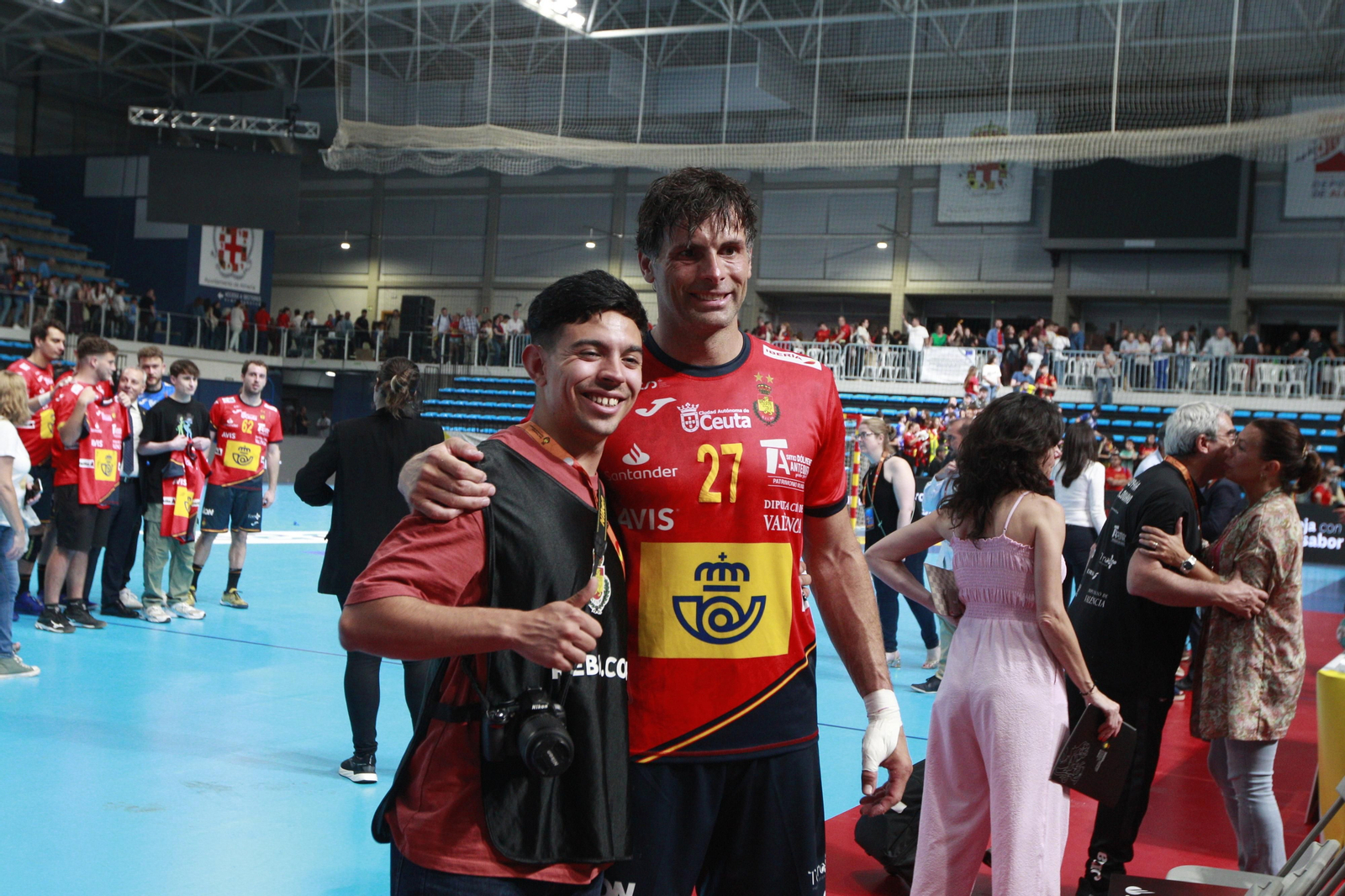 Imágenes del España-Dinamarca de la EHF Euro Cup de balonmano, en Almería