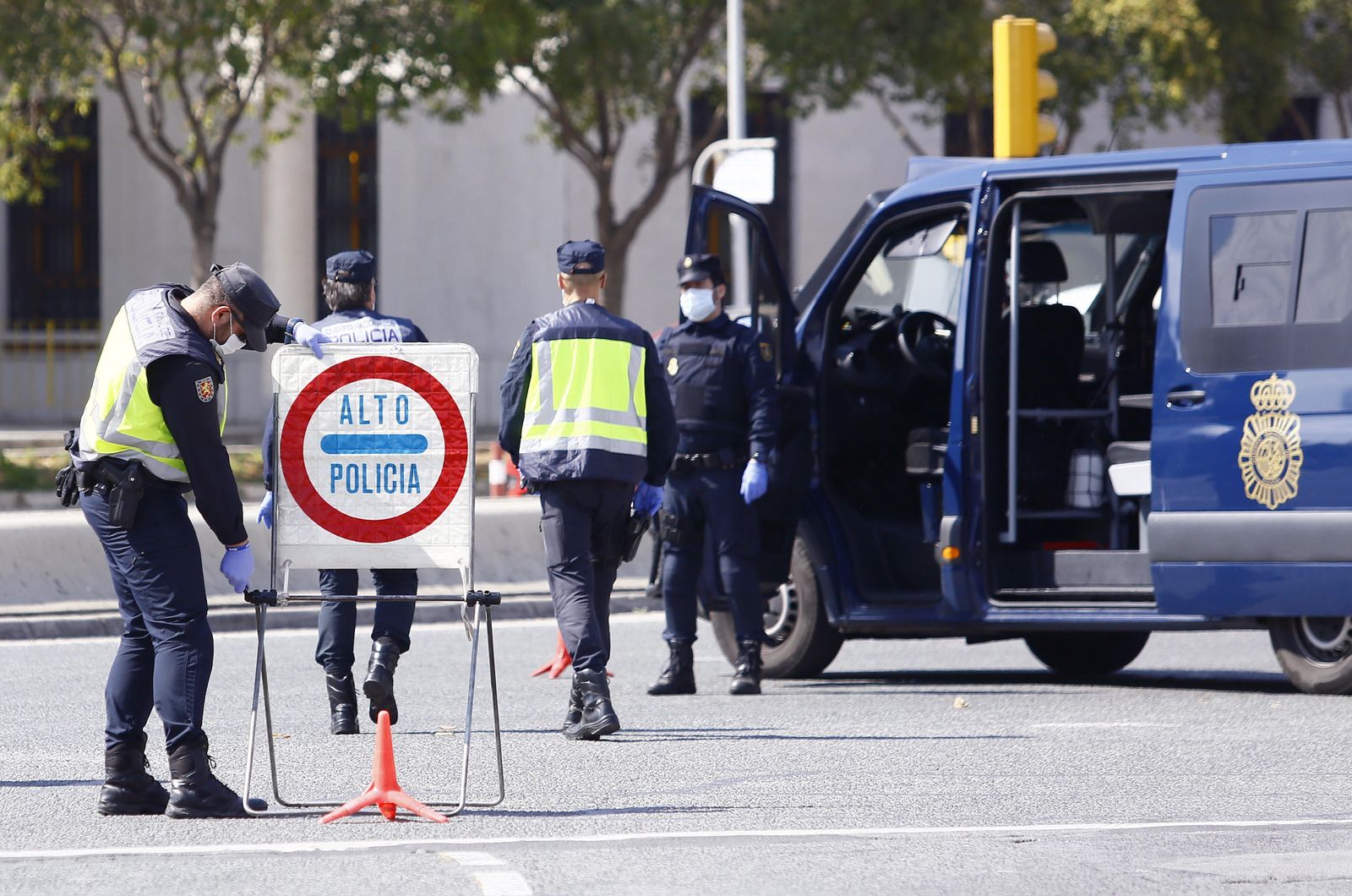 Coronavirus: Controles en las carreteras de Málaga, en fotos