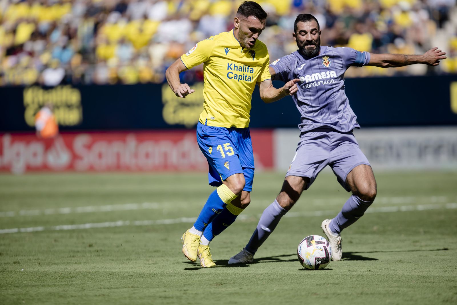 Lucas Pérez y Albiol en el Cádiz-Villarreal.