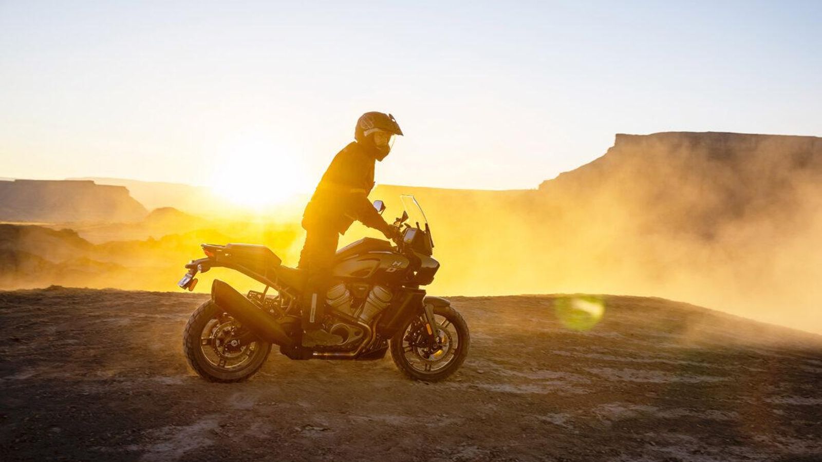 Harley Davidson Pan America 1250. -