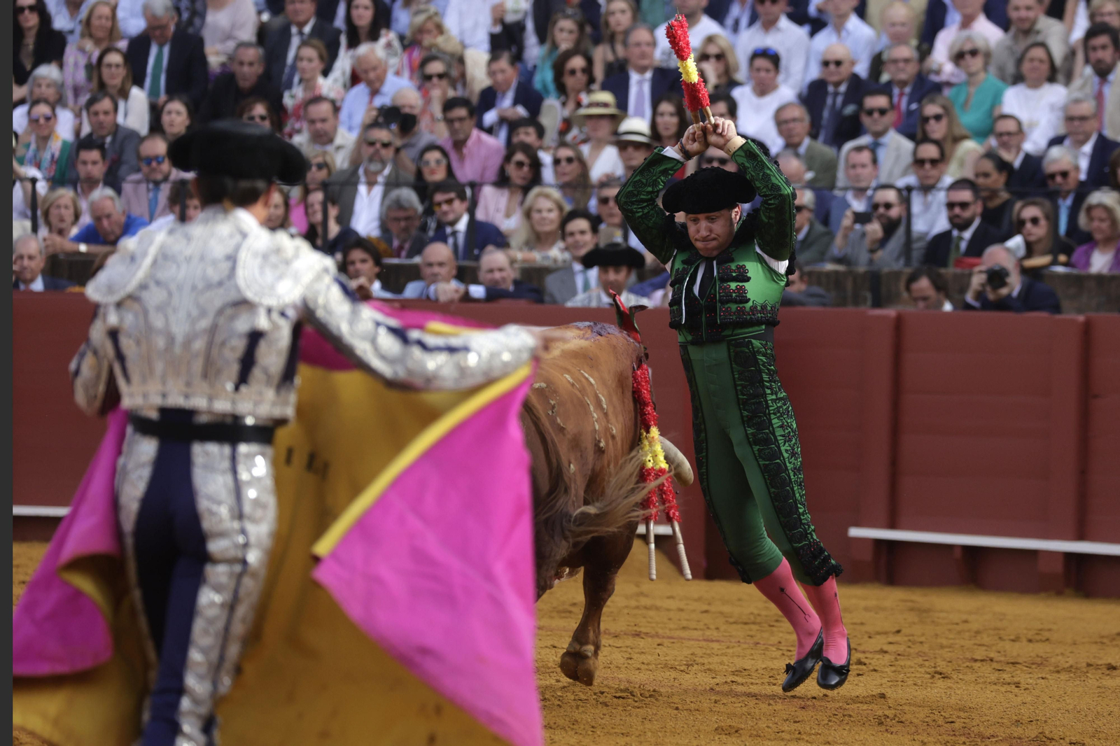 Las imágenes del la corrida del Domingo de Resurrección en la Maestranza de Sevilla