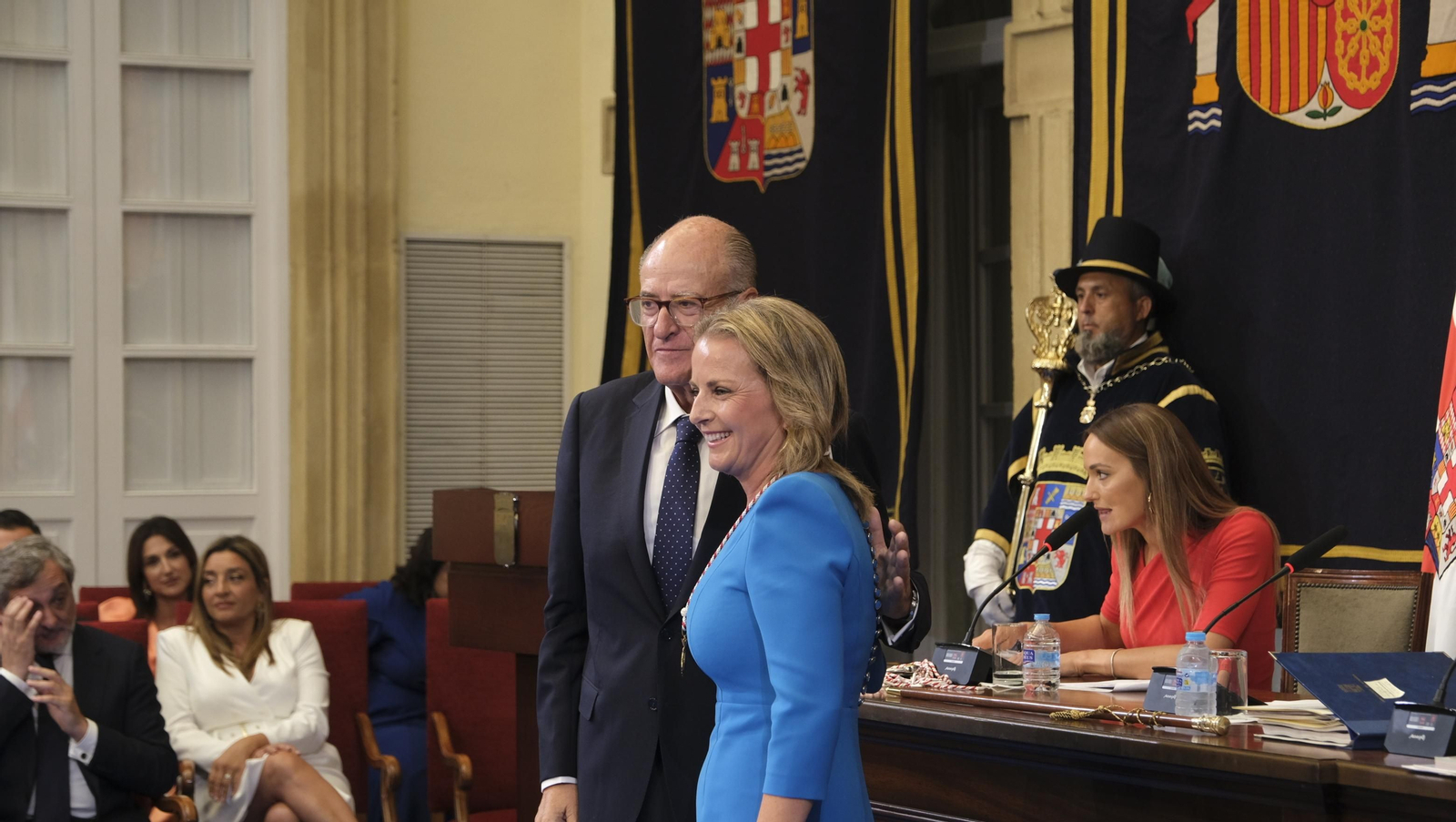 Imágenes del acto de constitución de la Diputación de Almería