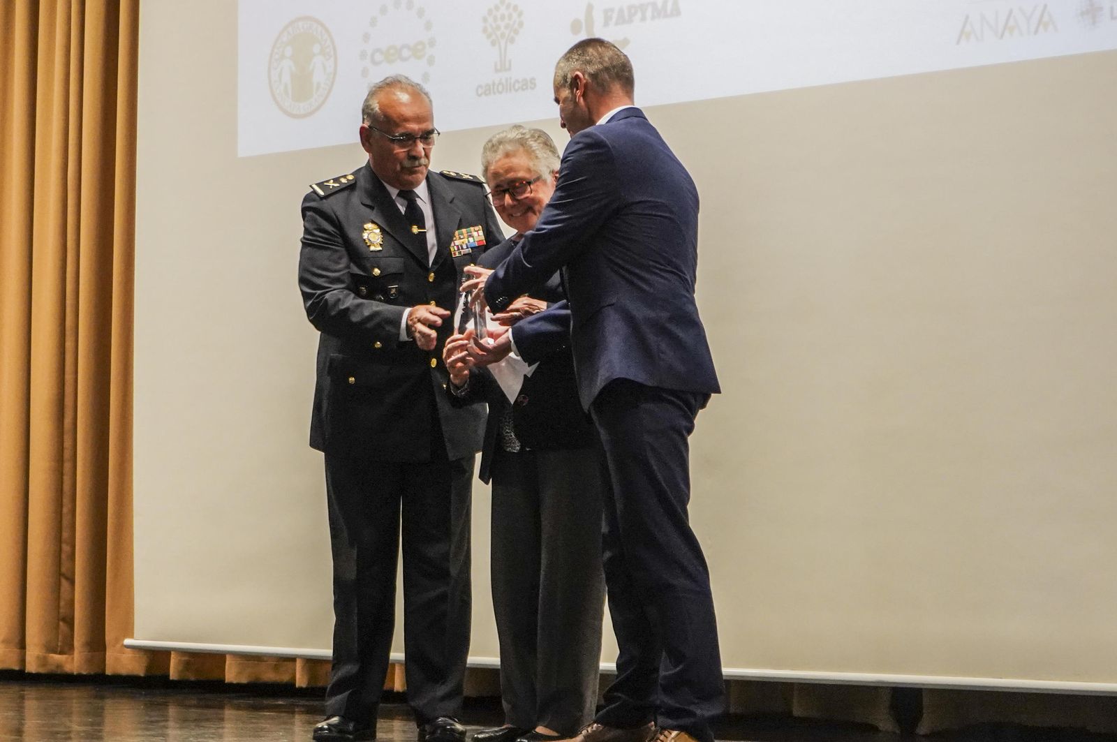 Las mejores imágenes de los 'Premios Granada por la Educación'