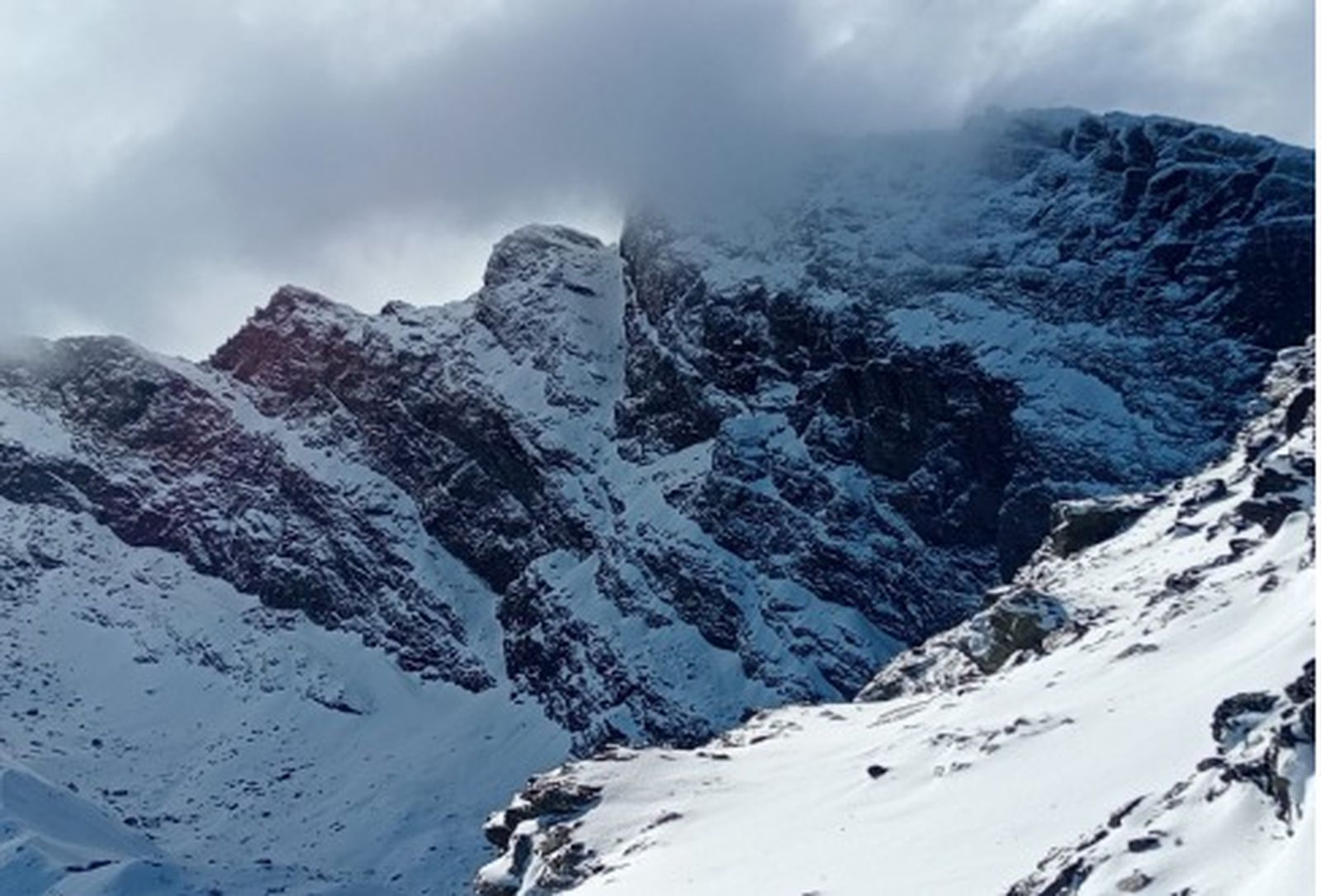 Espectacular vista del Corral del Veleta.
