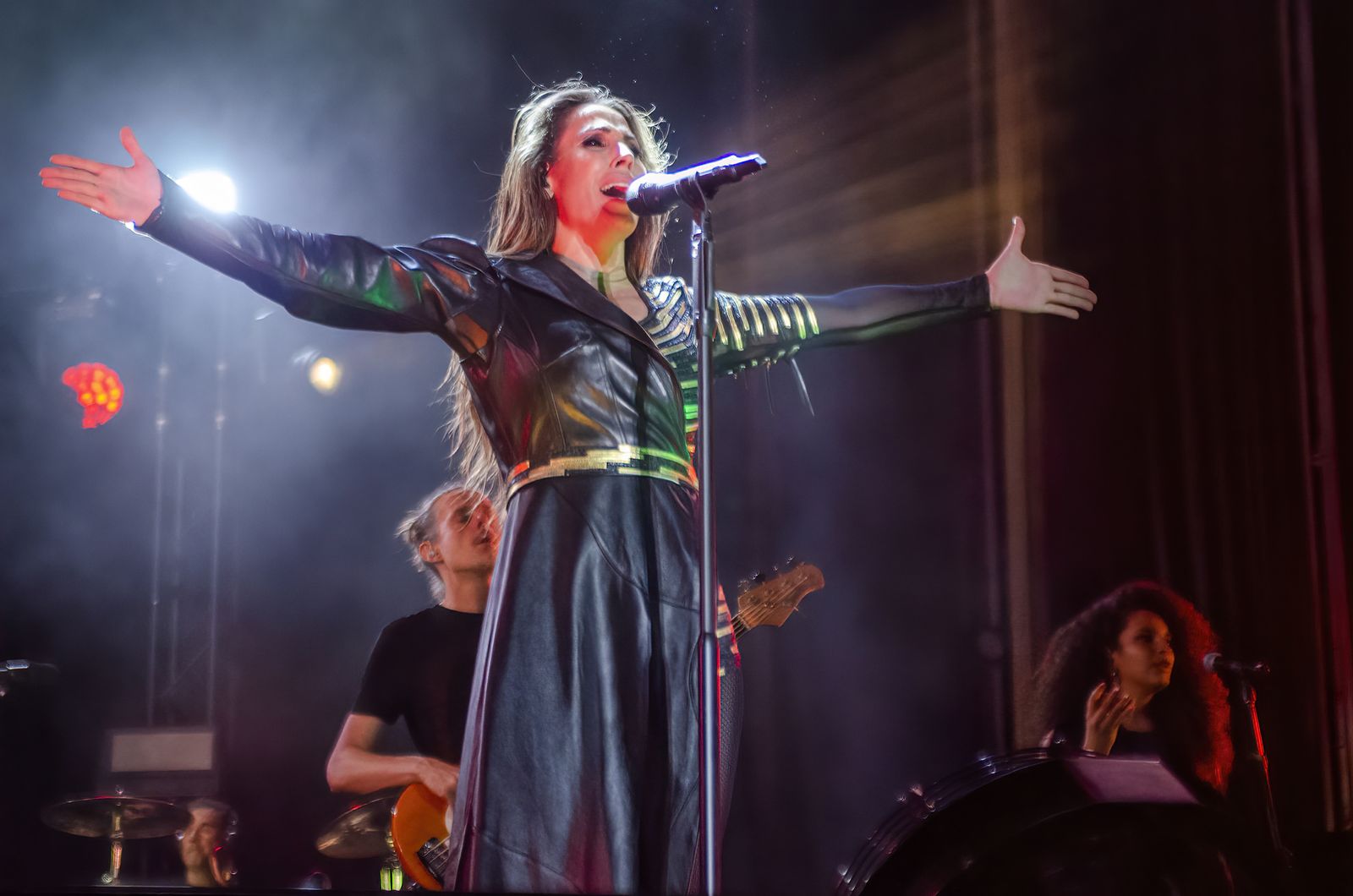 La artista hizo un extenso repertorio de toda su carrera y entusiasmó al público.