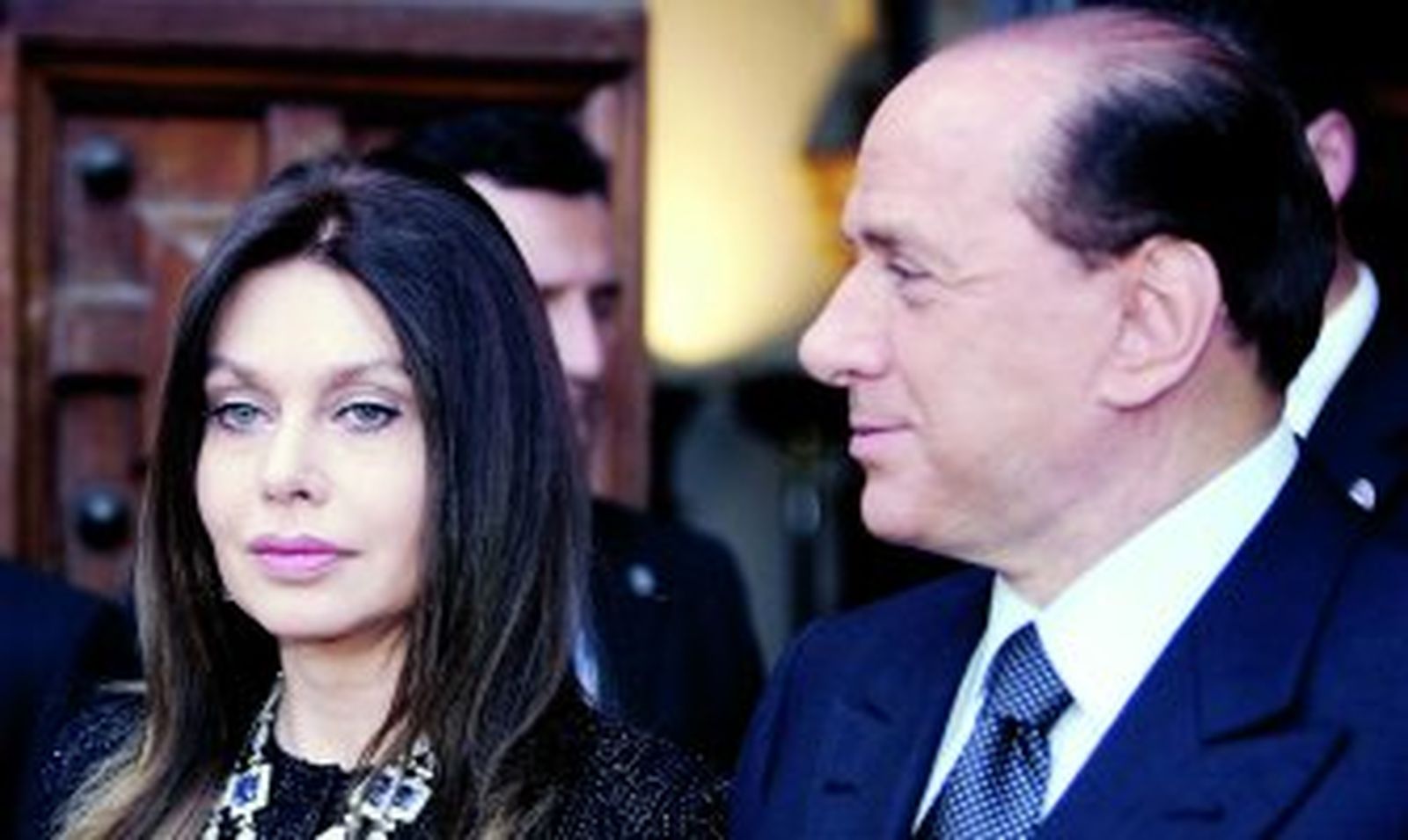 Berlusconi, "dolido" tras conocerse que su mujer quiere divorciarse