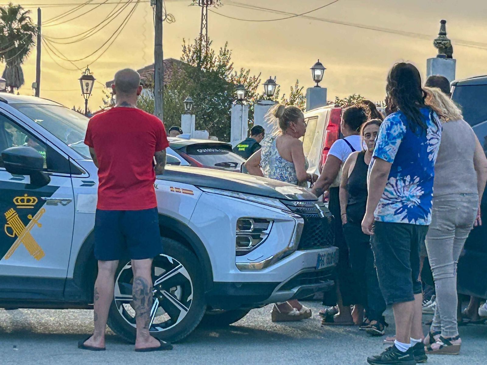 Dos muertos y un herido en un tiroteo en una urbanización de Carmona