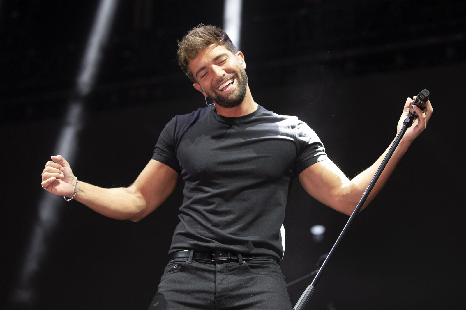Pablo Alborán con 'la Cuarta Hoja' triunfa en la Plaza de Toros de Granada
